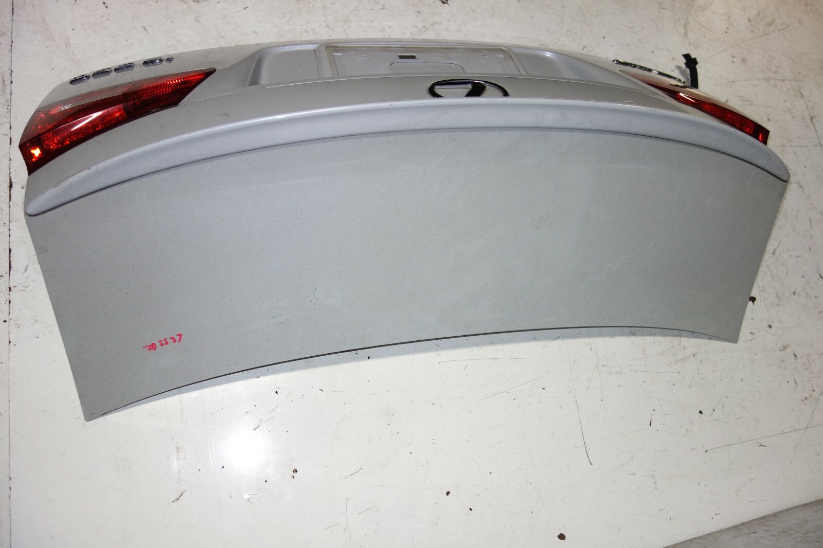 JDM Lexus IS250 IS350 Trunk Lid Rear Spoiler Lights Trunk Lamps 2006 2007 2008