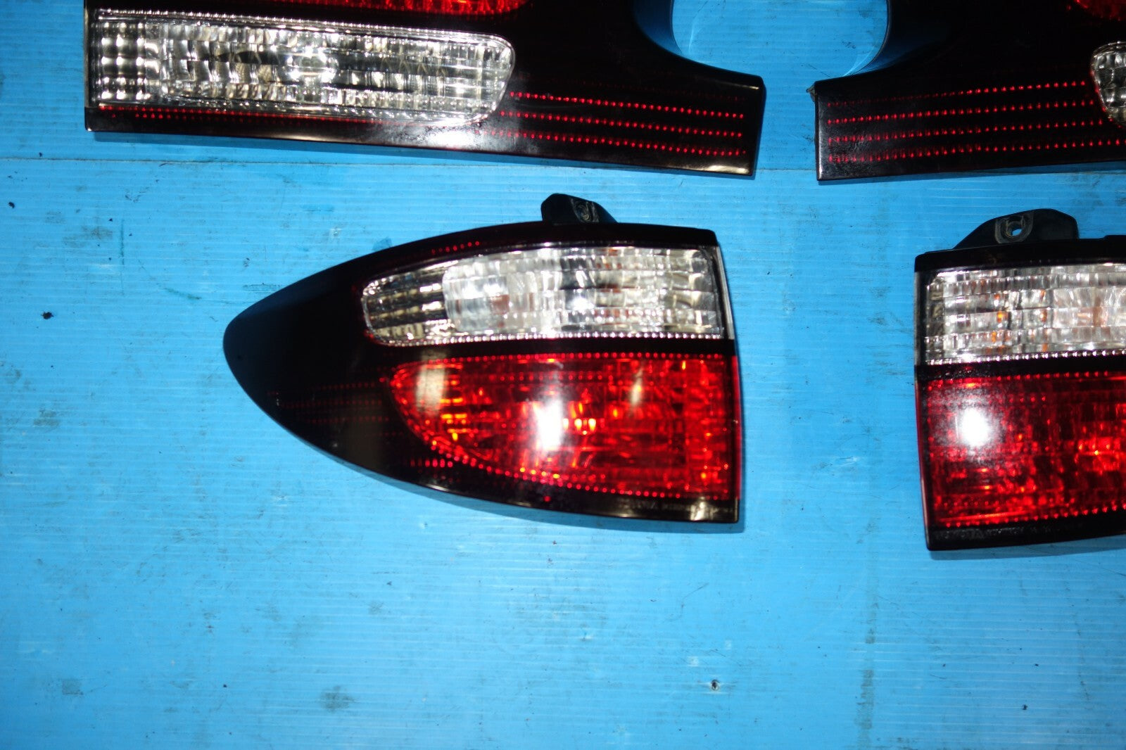 JDM Toyota Estima OEM Taillights & Trunk Lights Lamps 2000-2003 Left & RIght