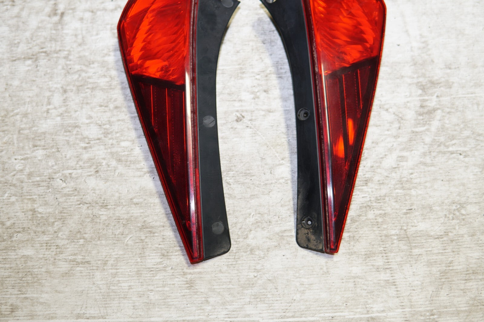 JDM 2003-2005 NISSAN 350Z Z33 OEM GENUINE TAIL LIGHT PAIR TAILLIGHT LEFT & RIGHT