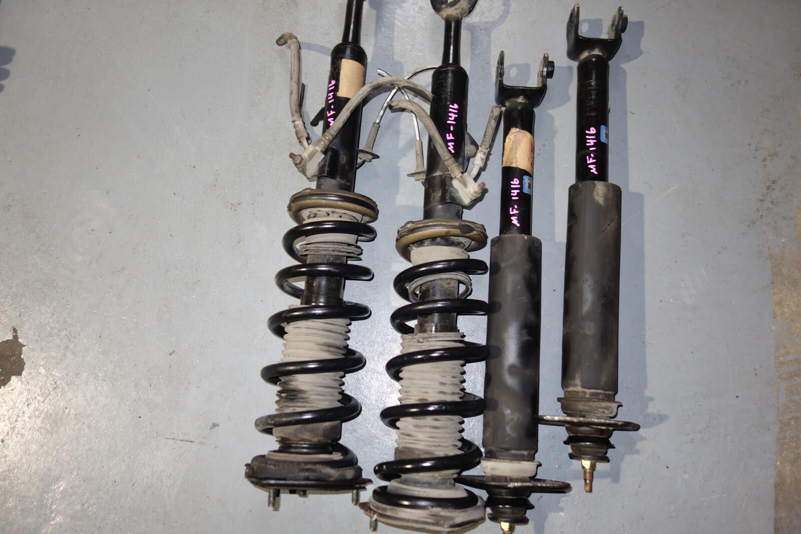JDM Nissan 350z Z33 G35 Coupe Front Rear Shocks Coil Springs Struts 2003-2009