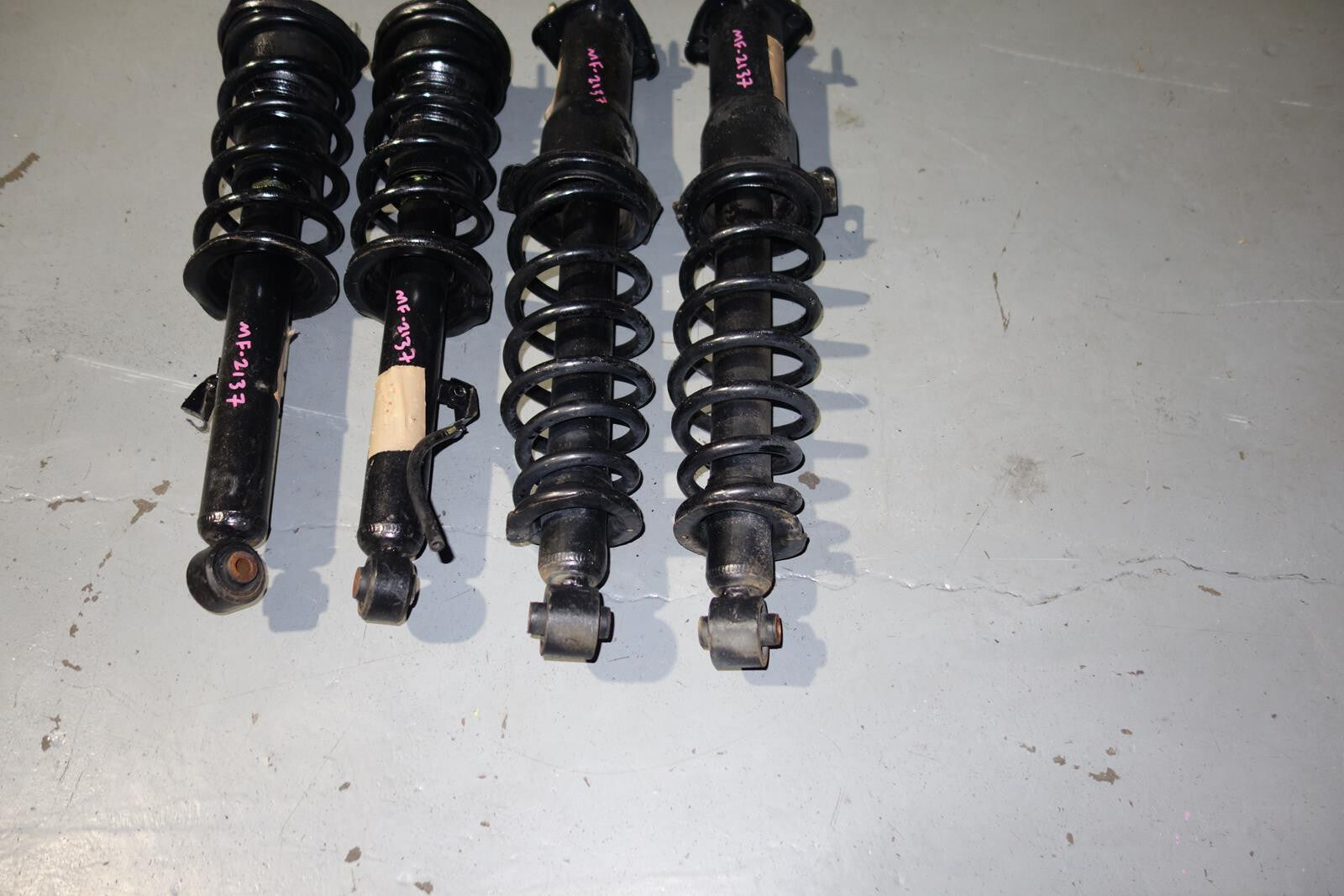 JDM Lexus IS300 Altezza SXE10 OEM Shocks Struts Springs Suspension 2001-2005