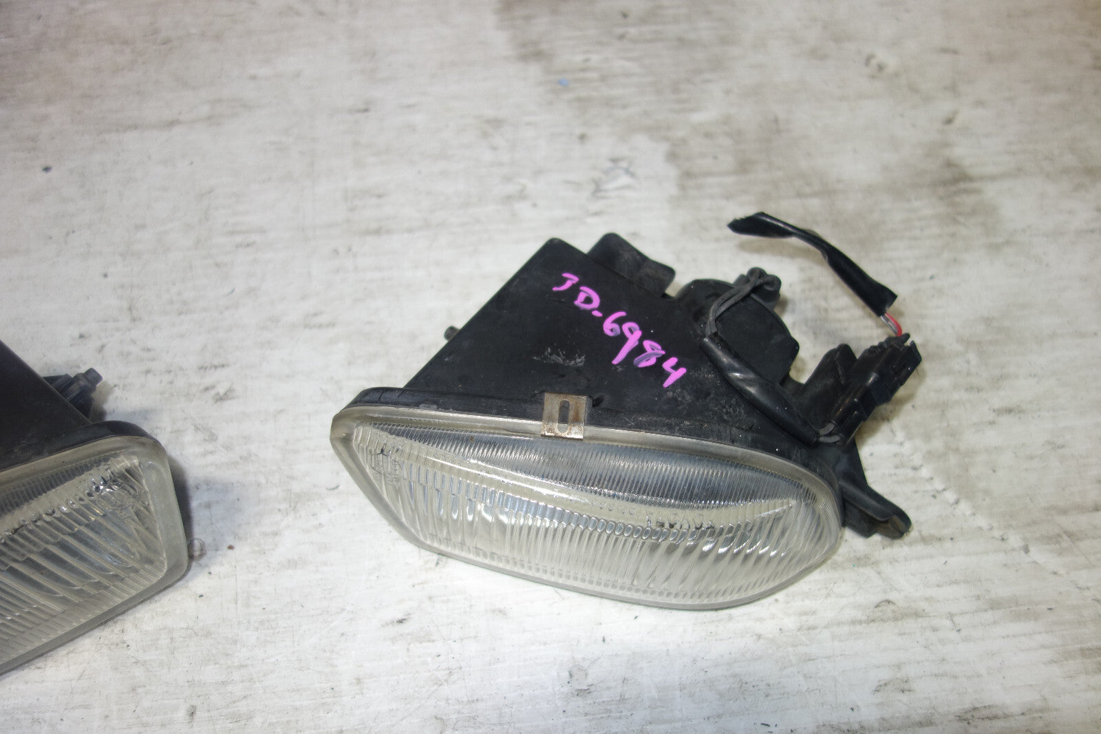JDM Toyota Celica ST202 Front Fog Lights Fog Lamps 1994-1999 Used OEM Left Right