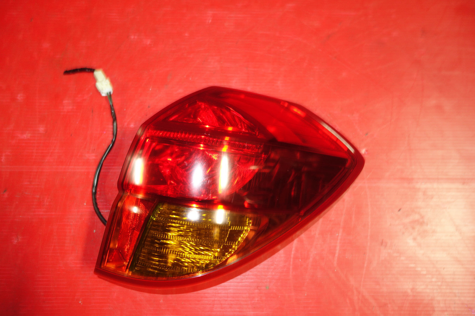 Subaru Legacy Original Rear Right Tail Light Lamp RH Taillight 2005-2007 #5362
