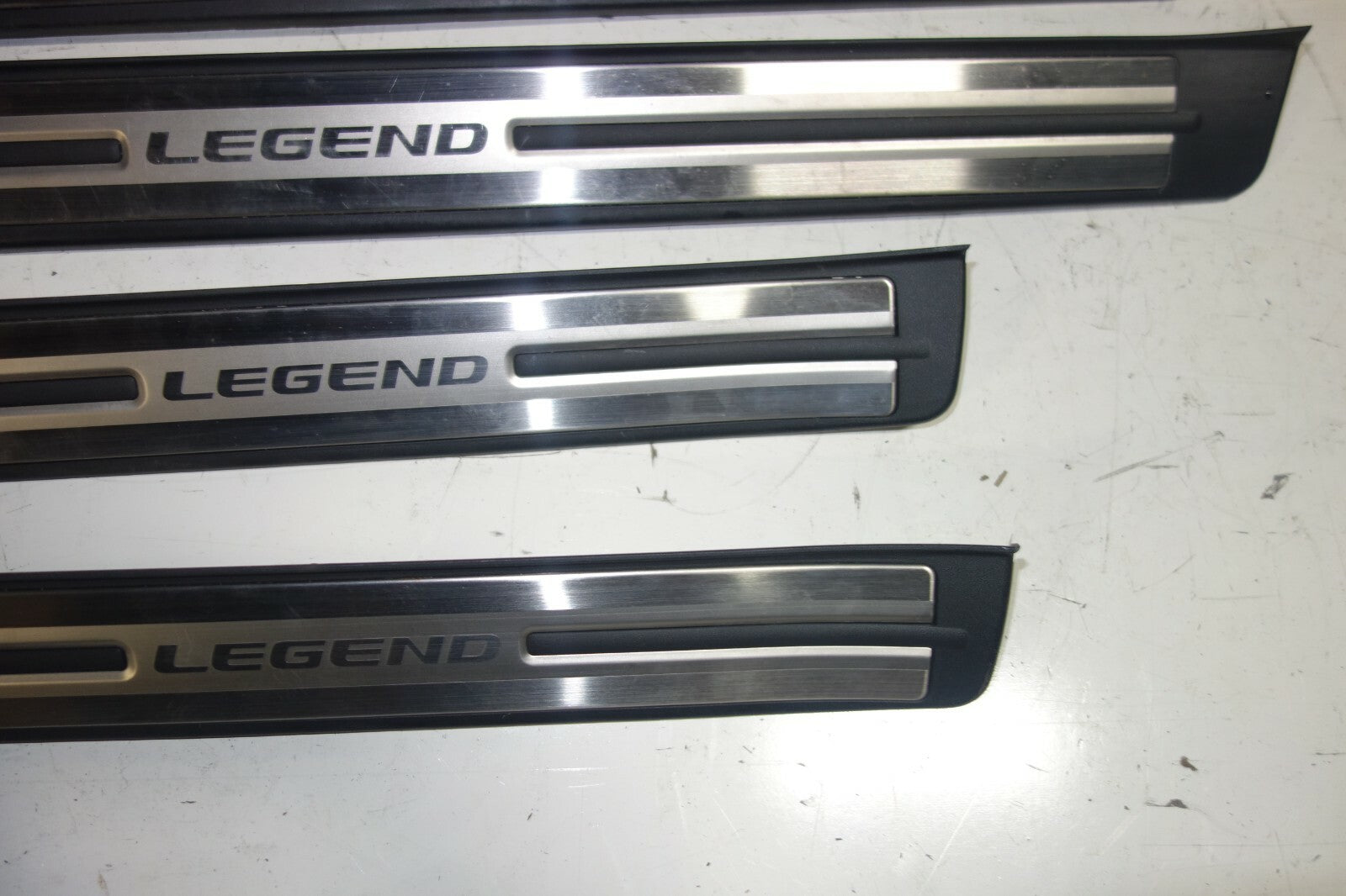 JDM ACURA RL HONDA LEGEND KB1 OEM DOOR SILLS TRIM SCUFF PLATES SIDE STEPS 05-08