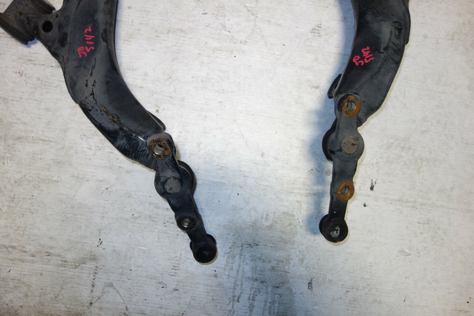 JDM Lexus GS350 GS300 RWD Front Lower Control Arms & Ball Joints 2006-2011