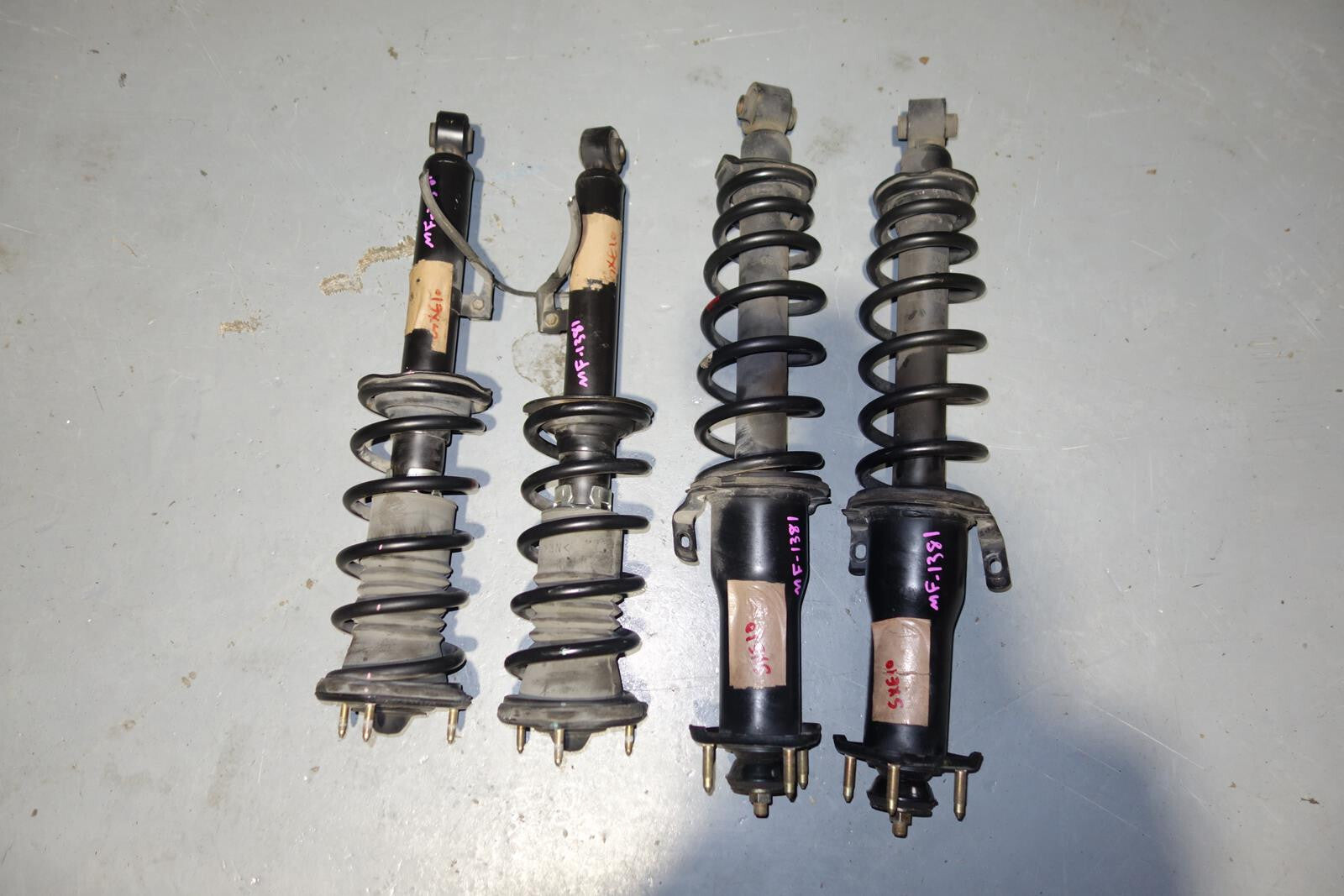 JDM Lexus IS300 Altezza SXE10 OEM Shocks Struts Springs Suspension 2001-2005