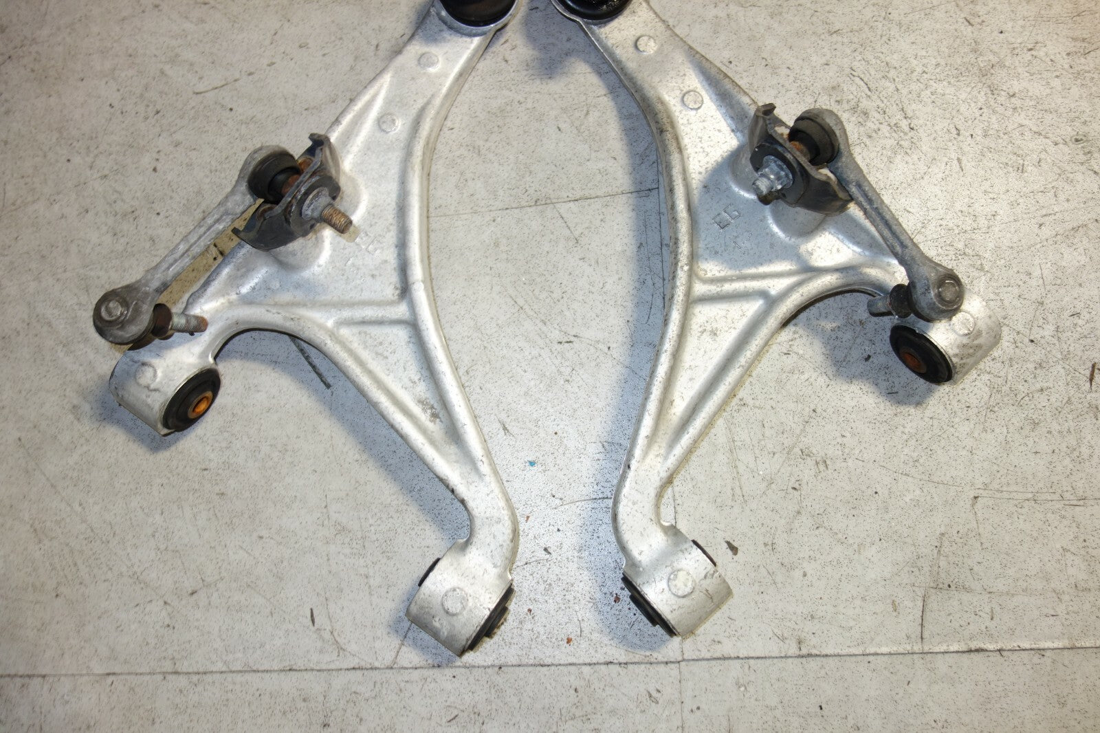 JDM Infiniti M35 M45 Rear Upper Control Arms Suspension OEM Genuine 2006-2010