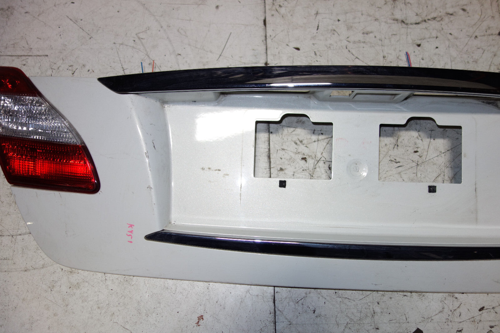 JDM NISSAN FUGA KY51 Infiniti M37 M56 Trunk Lid Trunk Lid Inner Trunk Lights