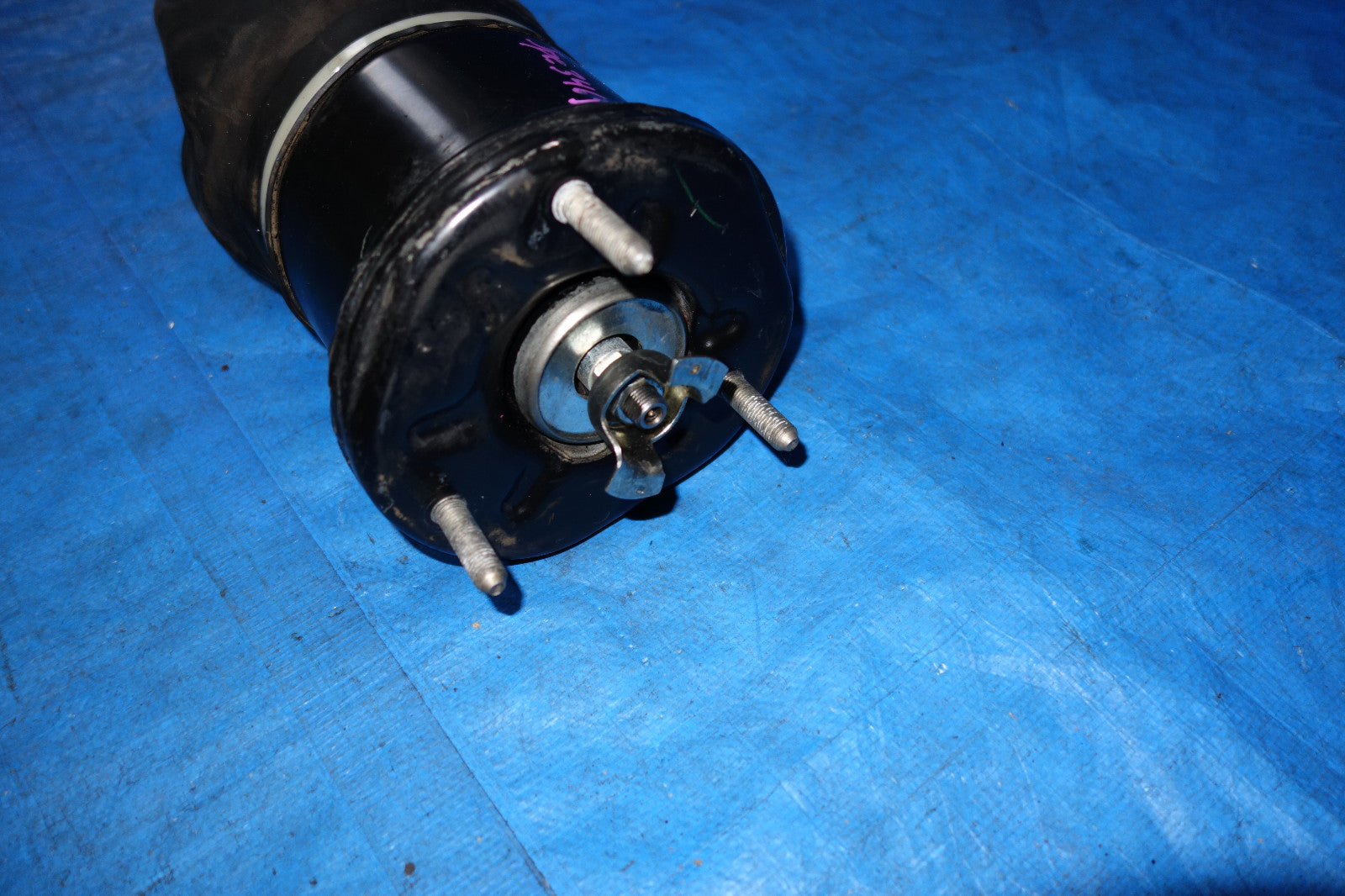 Lexus LS430 Front Right Passenger Side Air Shock Strut Absorber 2001-2003 JDM