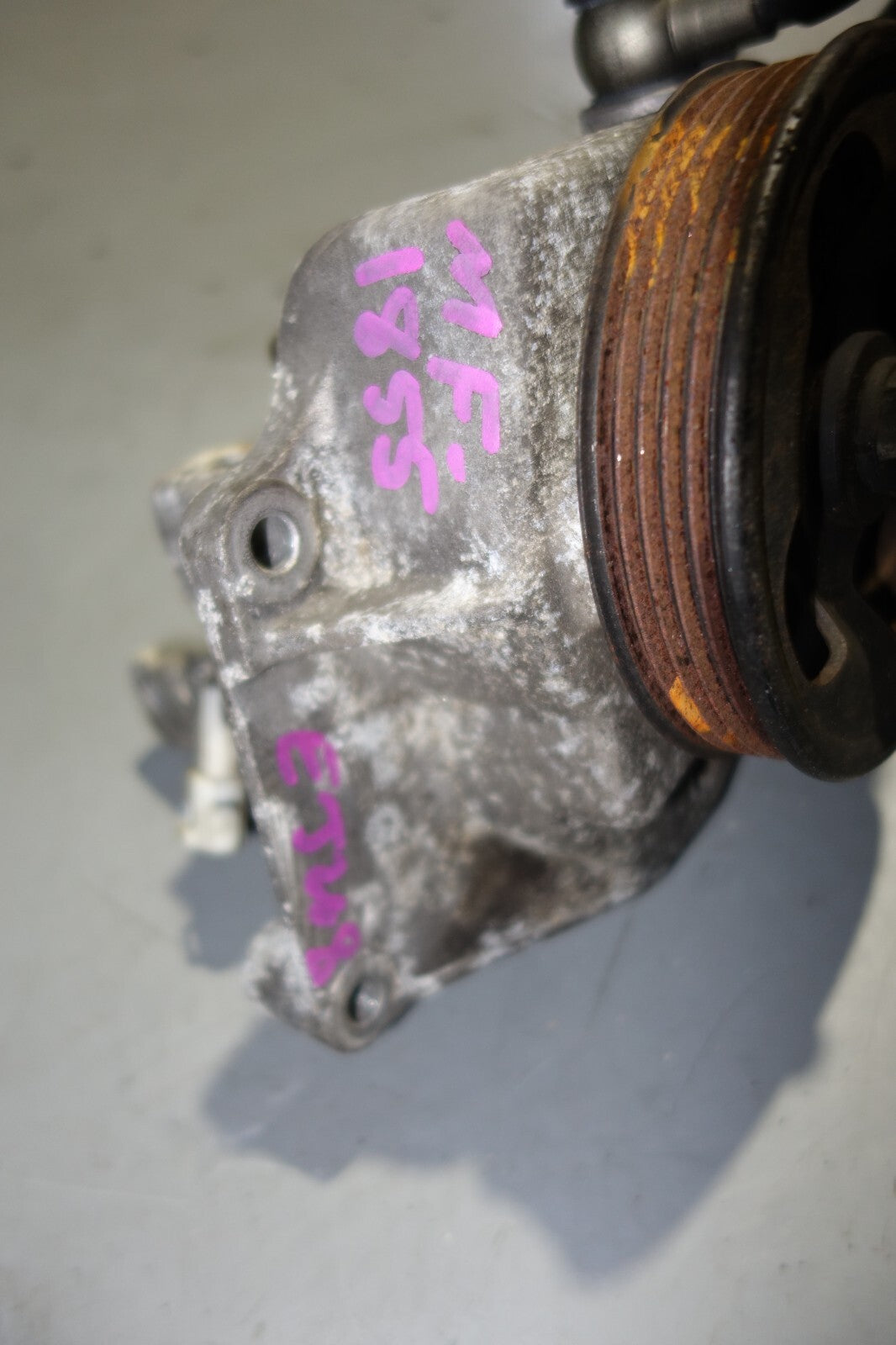 JDM 2000-2004 SUBARU LEGACY B4 EJ208 EJ206 TWIN TURBO POWER STEERING PUMP MF1845