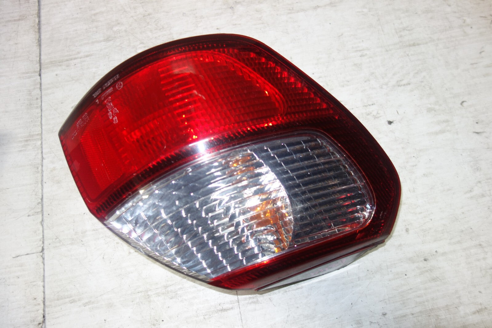 JDM Subaru Legacy Wagon Taillights BH5 Left & Right 2000 2001 2002 2003 2004