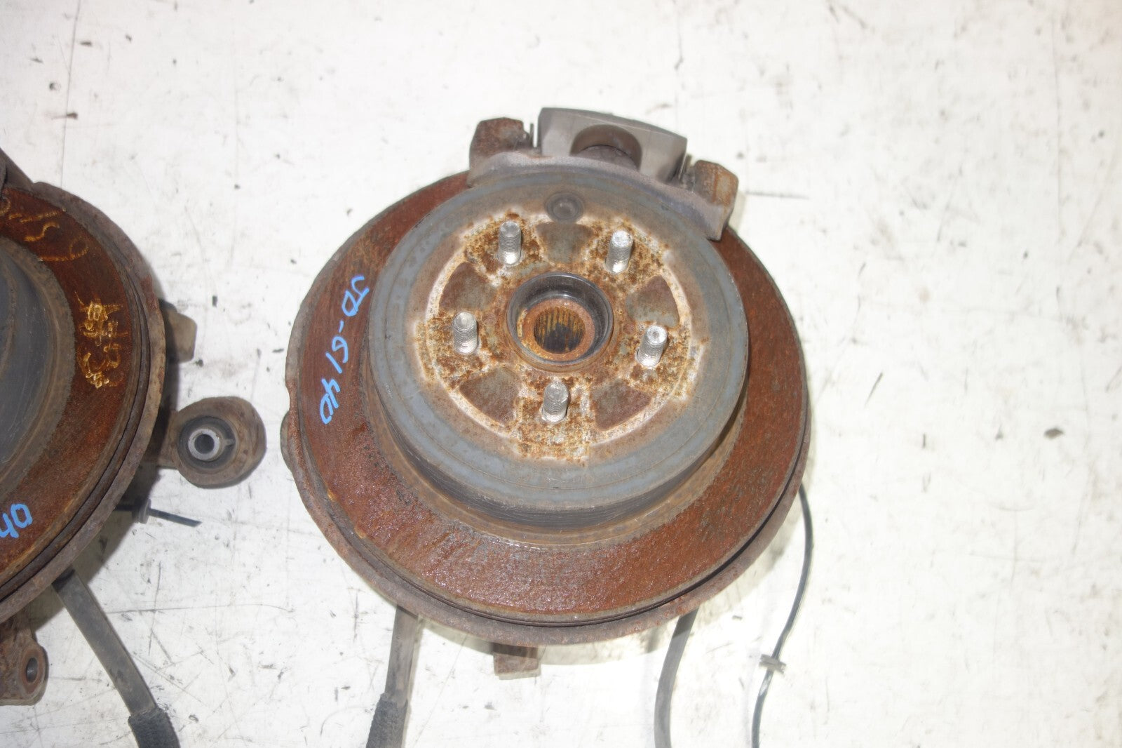 JDM Subaru Legacy Rear Spindle Hub Caliper Knuckles Left & Right BR9 2010-2014