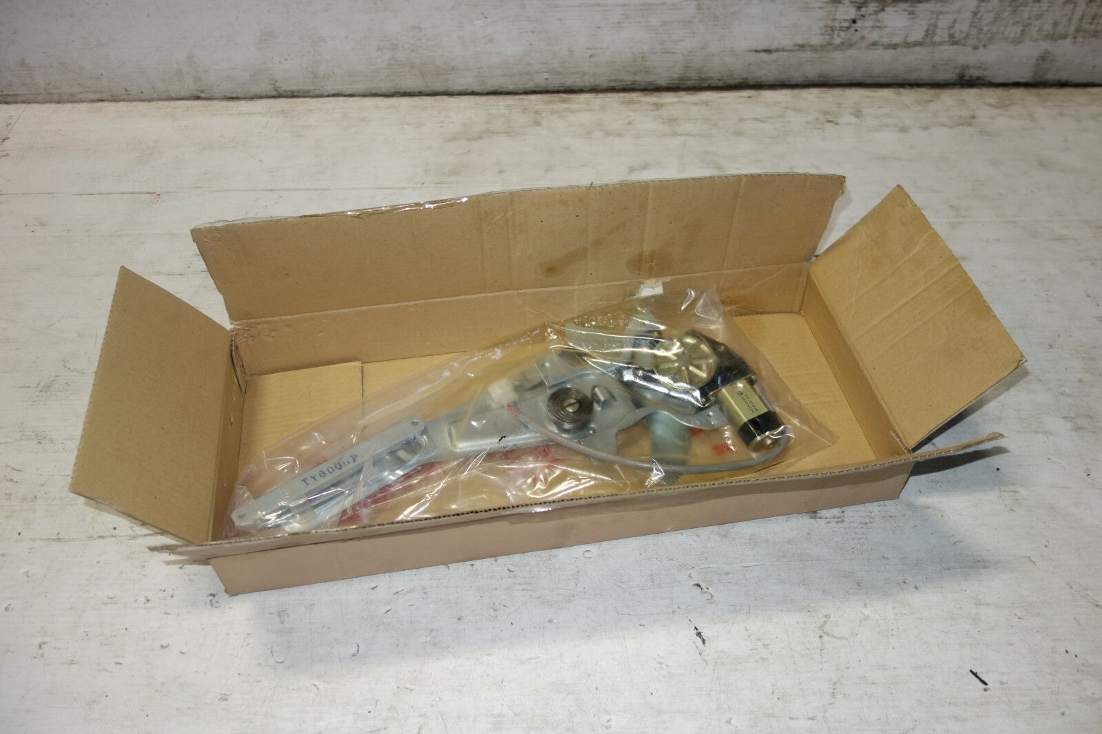JDM Toyota Corolla Front Right Power Window Regulator & Motor 1998-2001