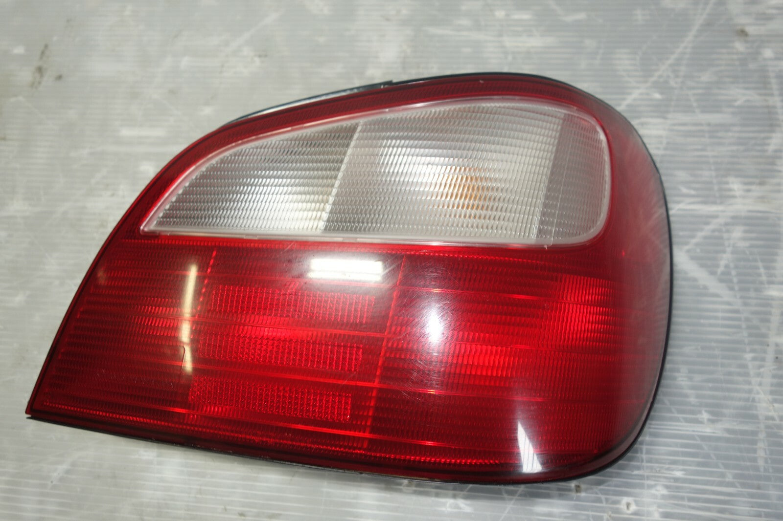 JDM 02-03 SUBARU IMPREZA WRX STi V7 OEM TAIL LIGHT LAMP 4 DOOR SEDAN RIGHT SIDE
