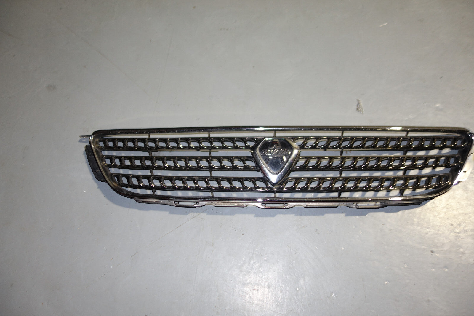 JDM Toyota Altezza Grille Lexus IS300  Grille OEM Japan 2001-2002-2003-2004-2005