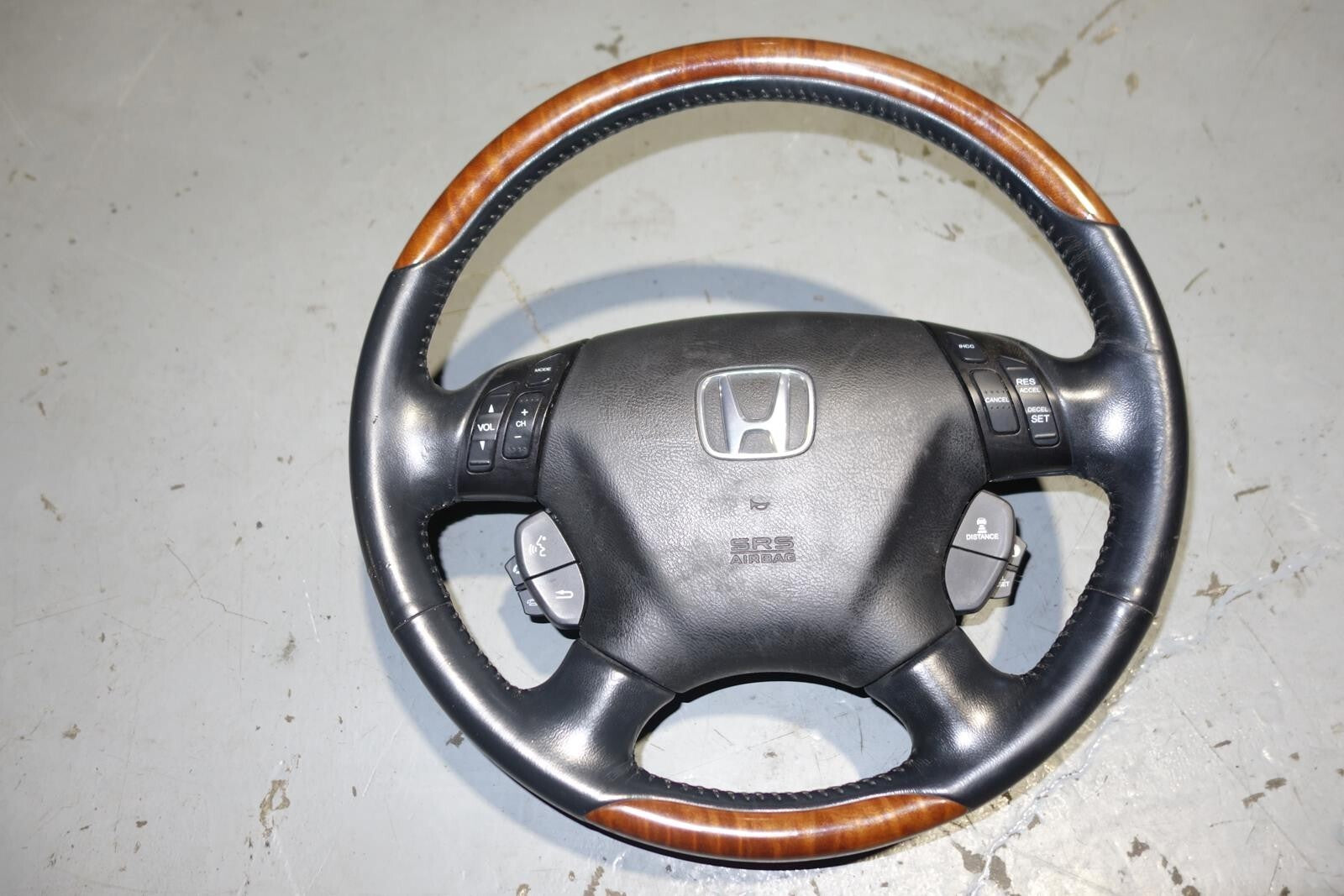 JDM 2003-2004-2005-2006-2007 Honda Inspire UC1 OEM Honda Accord Steering Wheel