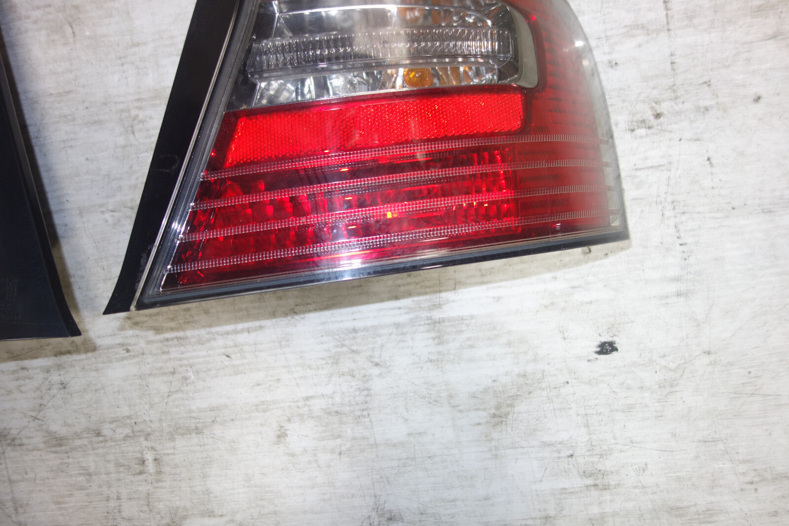 JDM Subaru Legacy OEM Left & Right Tail Lights Lamps Sedan LH RH 2005 2006 2007