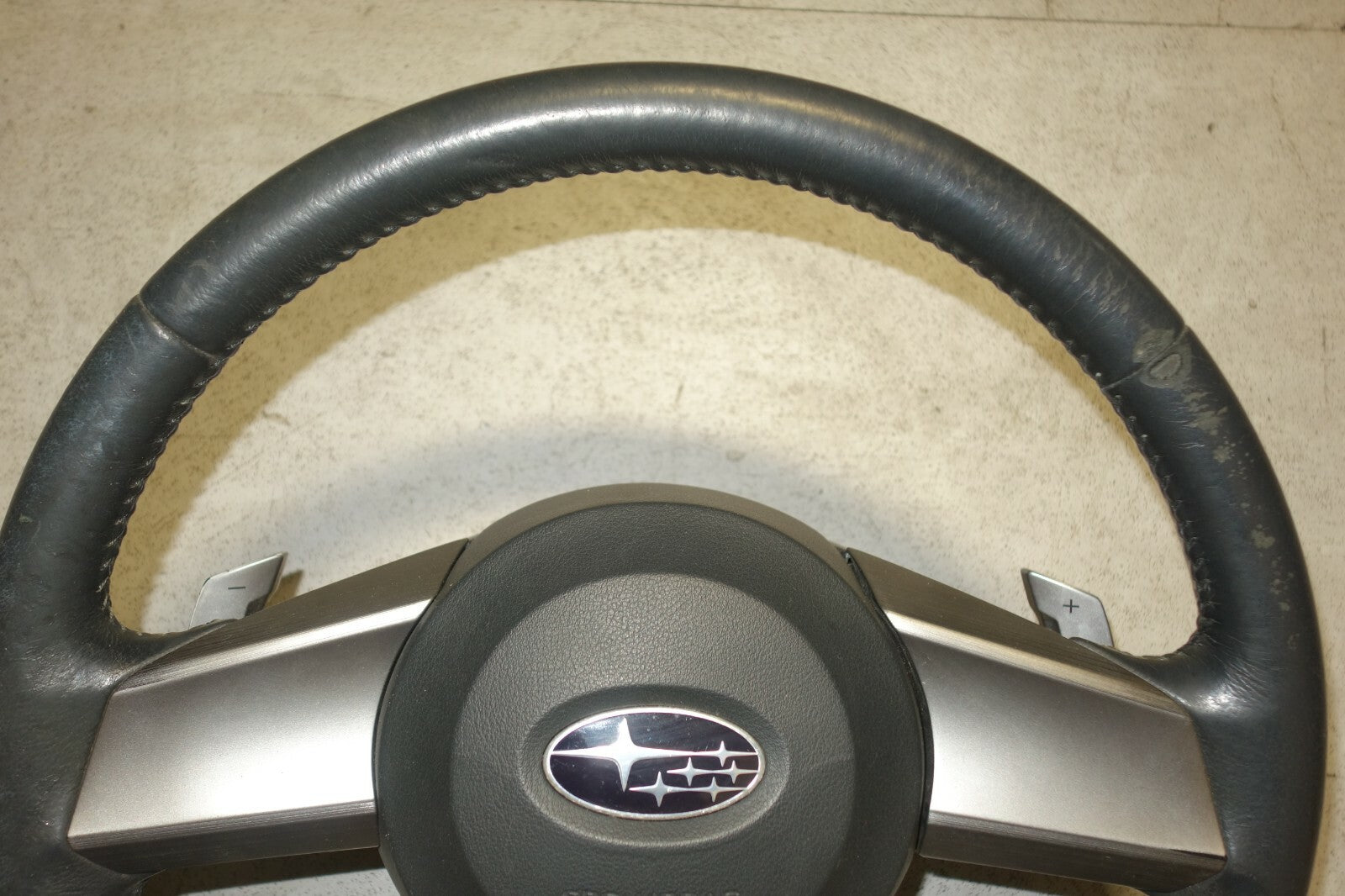 JDM 2010-2014 SUBARU LEGACY OUTBACK BR9 STEERING OEM WHEEL HUB 2010-2014 JD3494
