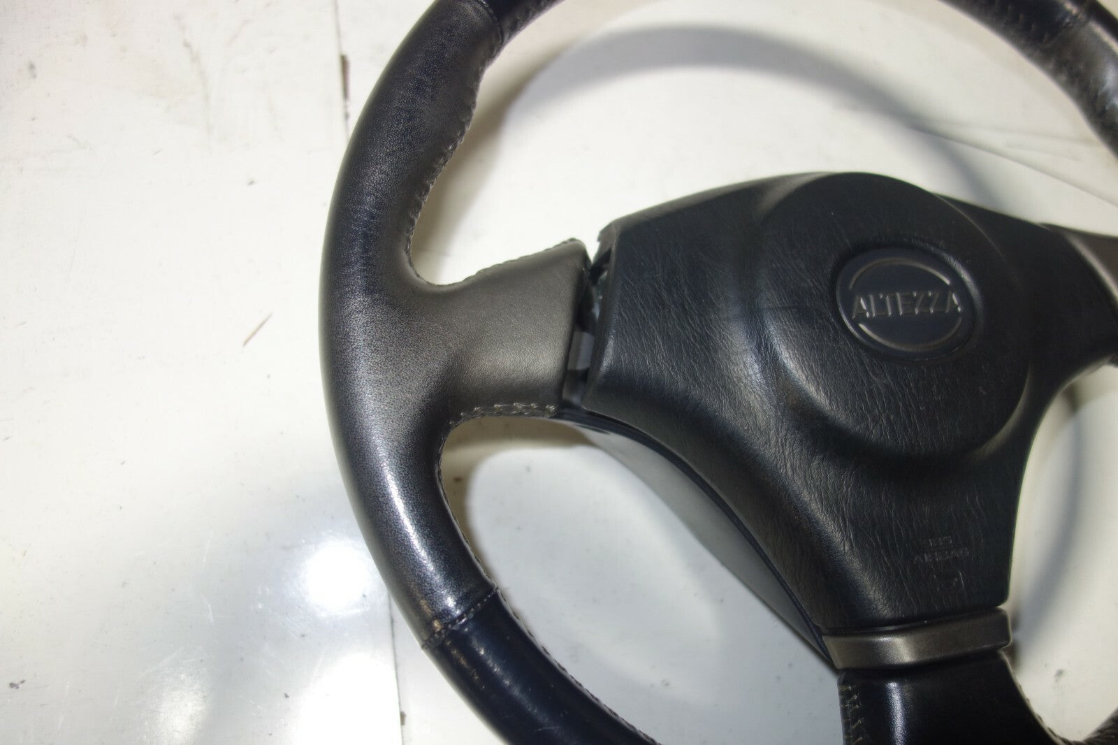 JDM 2001-2005 LEXUS IS300 TOYOTA ALTEZZA SXE10 STEERING WHEEL & HUB Fits:IS300