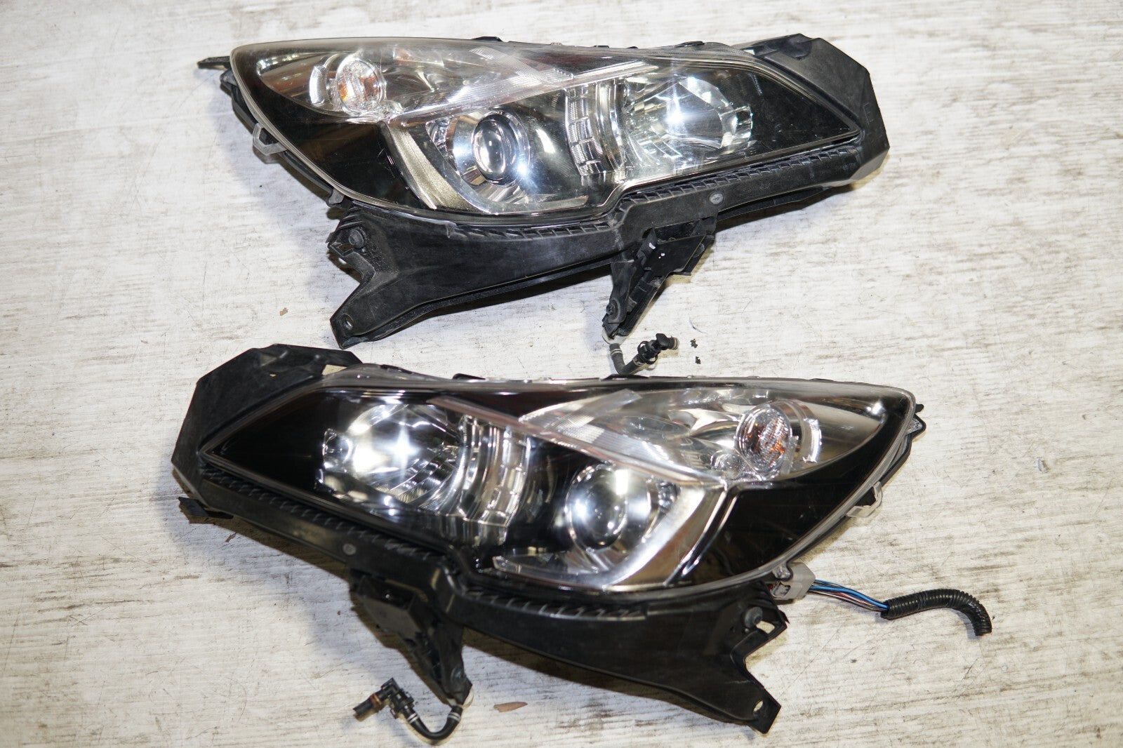 JDM 2010-2014 GENUINE SUBARU LEGACY OUTBACK OEM HID HEAD LIGHT LAMPS BRM BR9 BM9