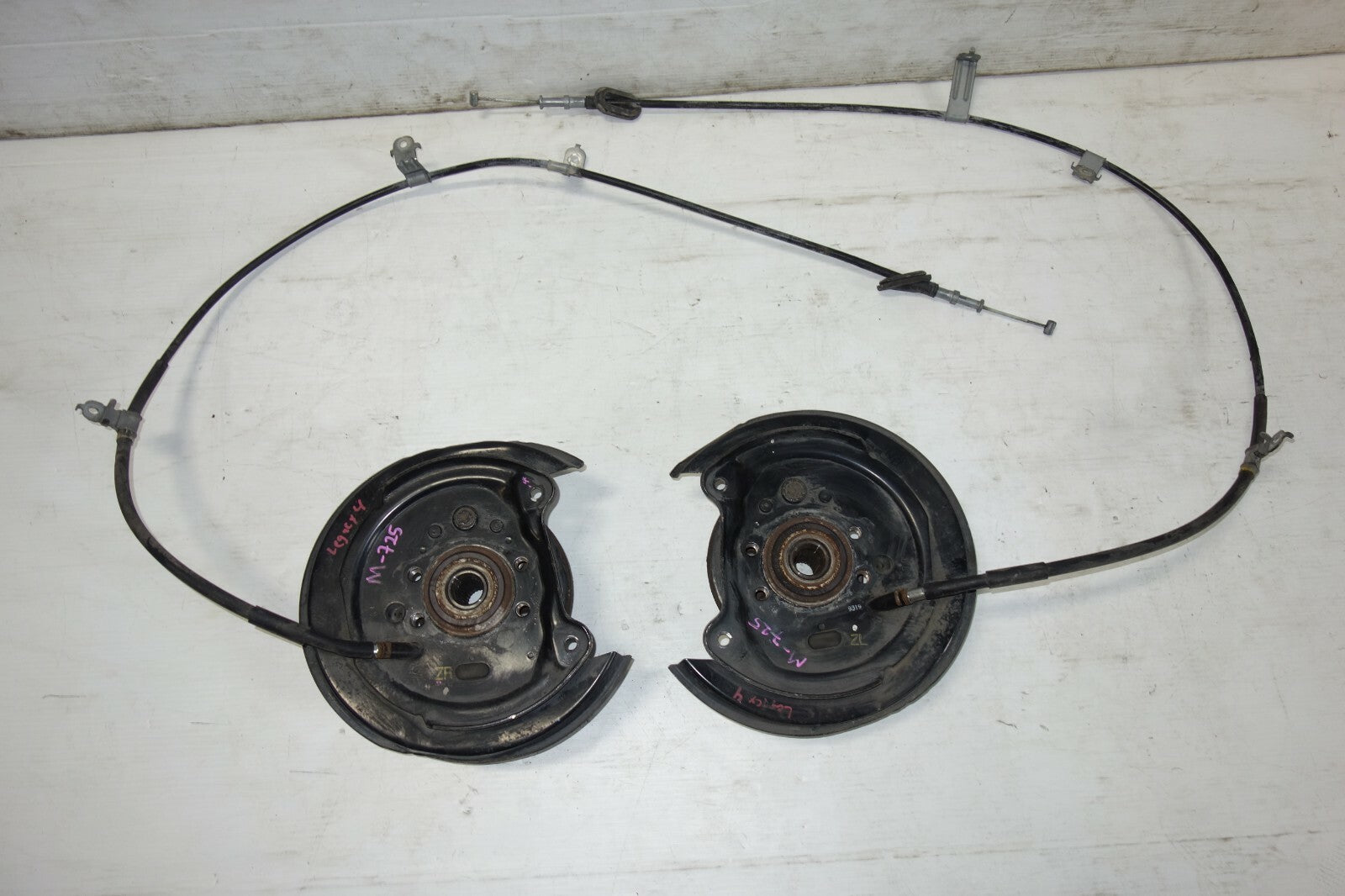JDM 05-09 SUBARU LEGACY OUTBACK OEM REAR WHEEL HUB SPINDLE BEARING LEFT & RIGHT