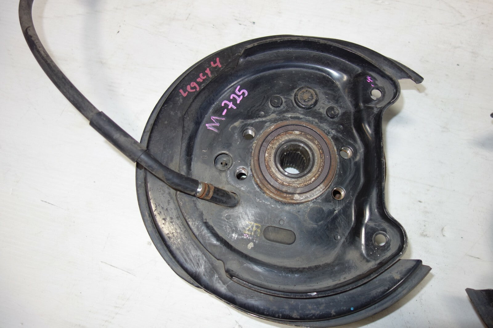 JDM 05-09 SUBARU LEGACY OUTBACK OEM REAR WHEEL HUB SPINDLE BEARING LEFT & RIGHT