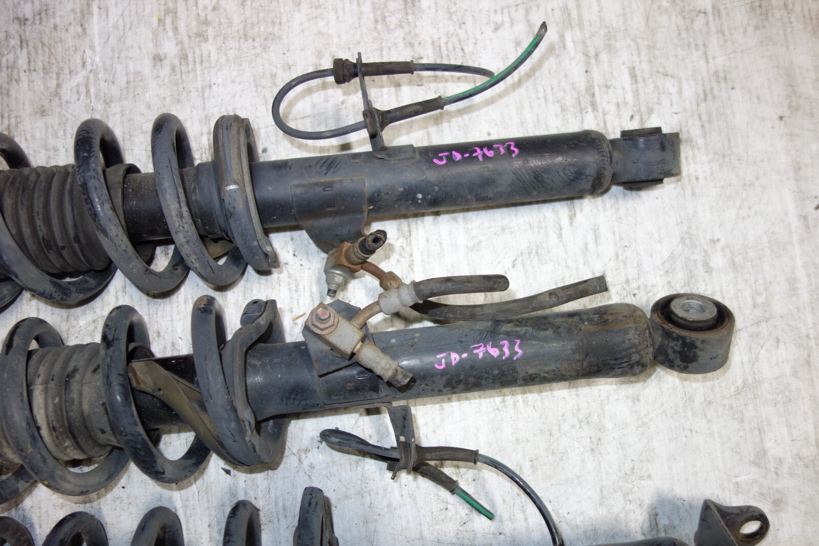 JDM GENUINE NISSAN FUGA KY51 OEM SHOCKS STRUTS FRONT & BACK SHOCKS STRUTS