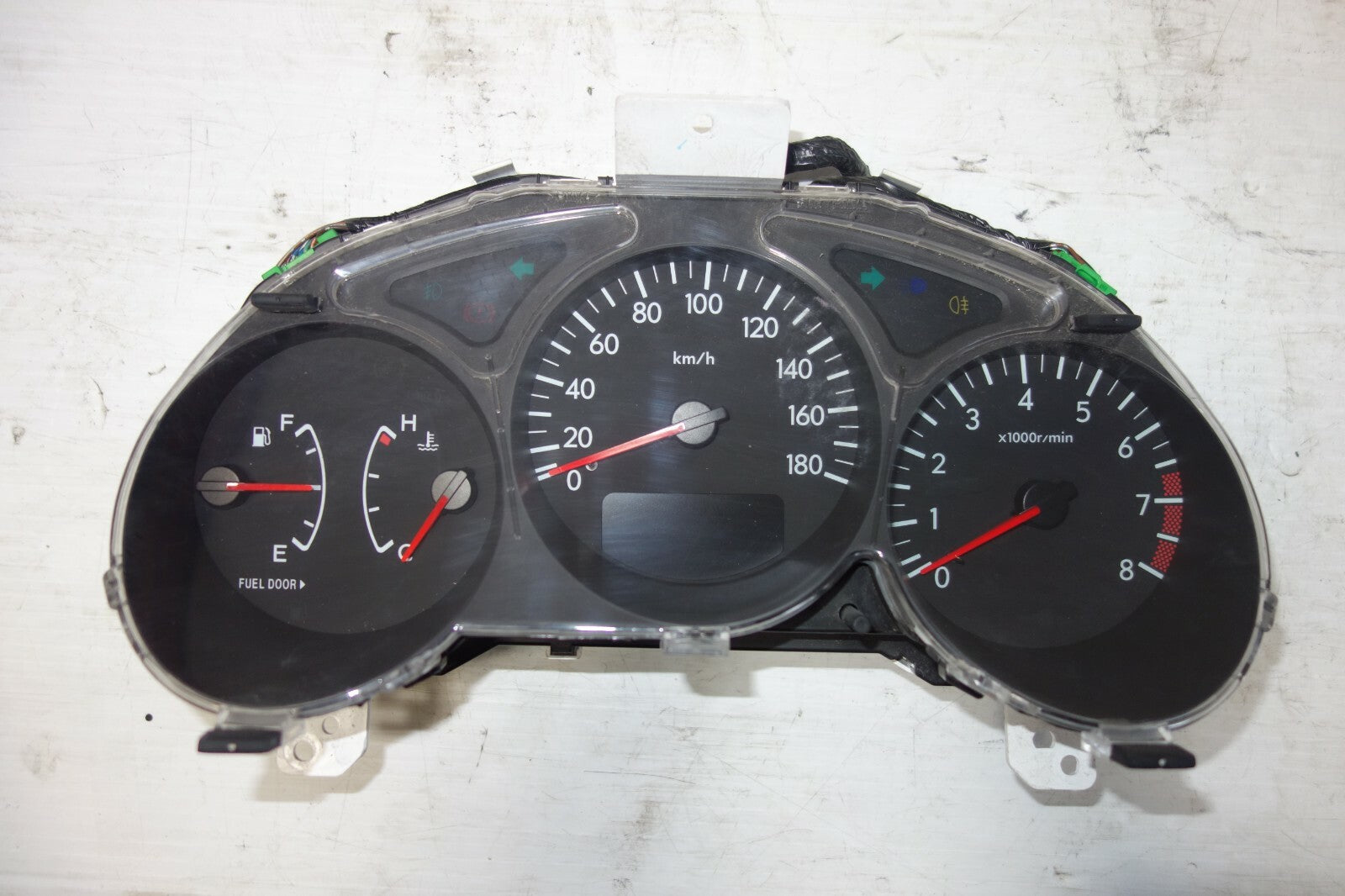 JDM SUBARU FORESTER SG5  MANUAL 5 SPEED GAUGE CLUSTER  SPEEDOMETER 2003-2008