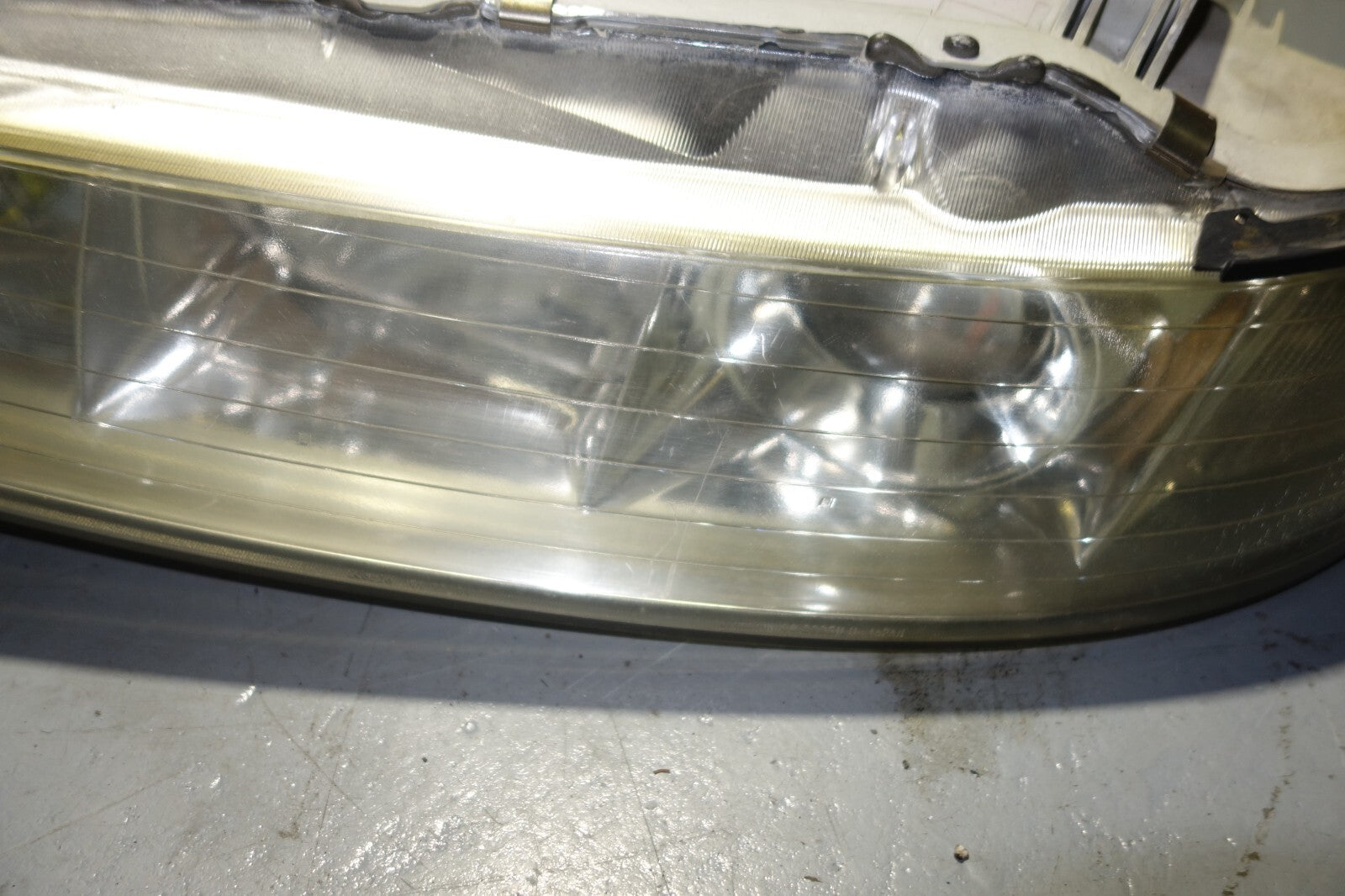 JDM 1994-2001 HONDA ACURA INTEGRA HEAD LIGHT DC2 OEM LEFT DRIVER SIDE USED