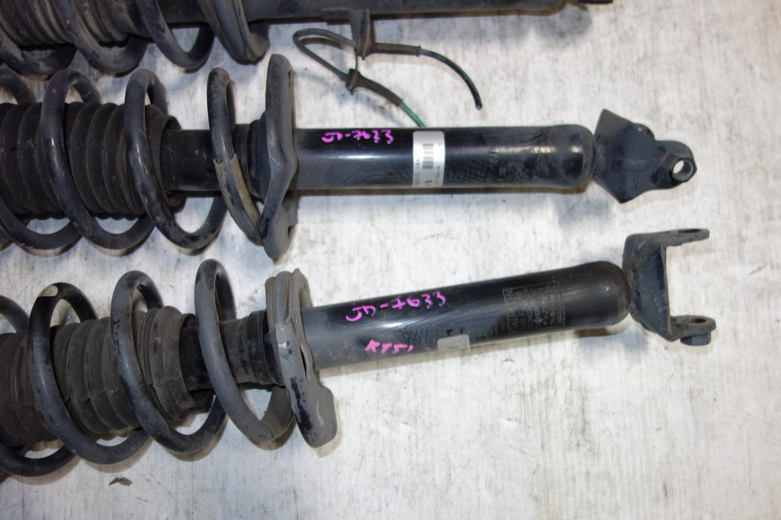 JDM GENUINE NISSAN FUGA KY51 OEM SHOCKS STRUTS FRONT & BACK SHOCKS STRUTS