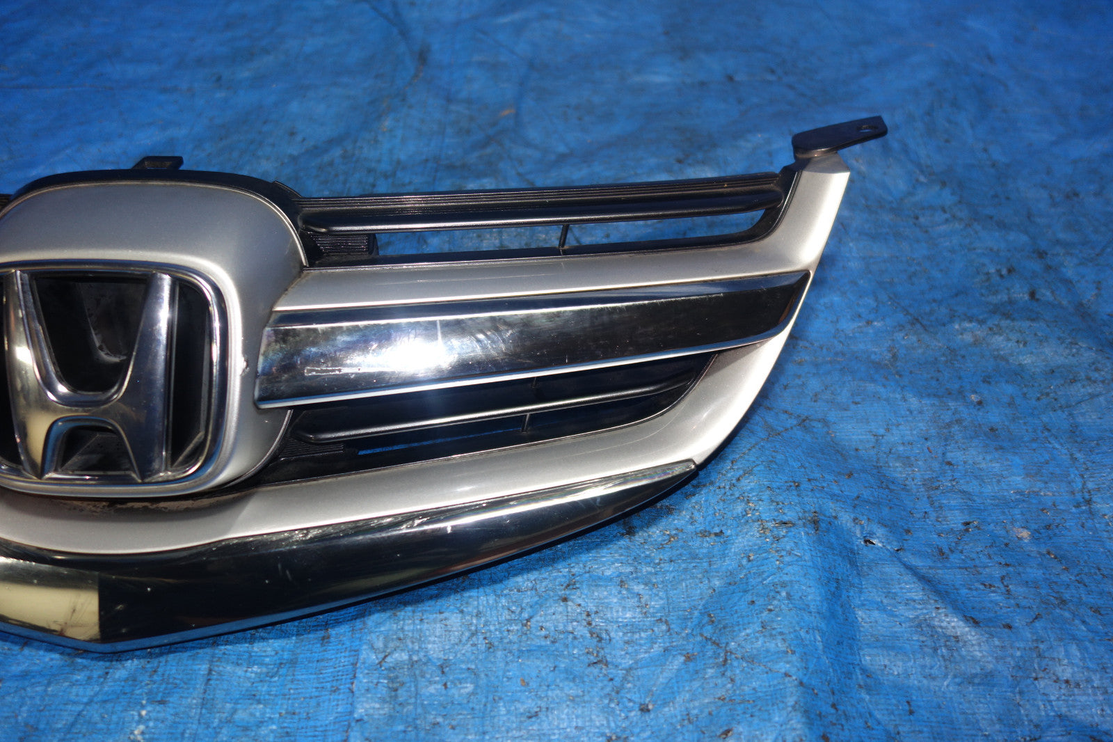 JDM Acura RL Honda Legend KB1 Front Grille Grill 2005-2008 OEM #JPE-8477