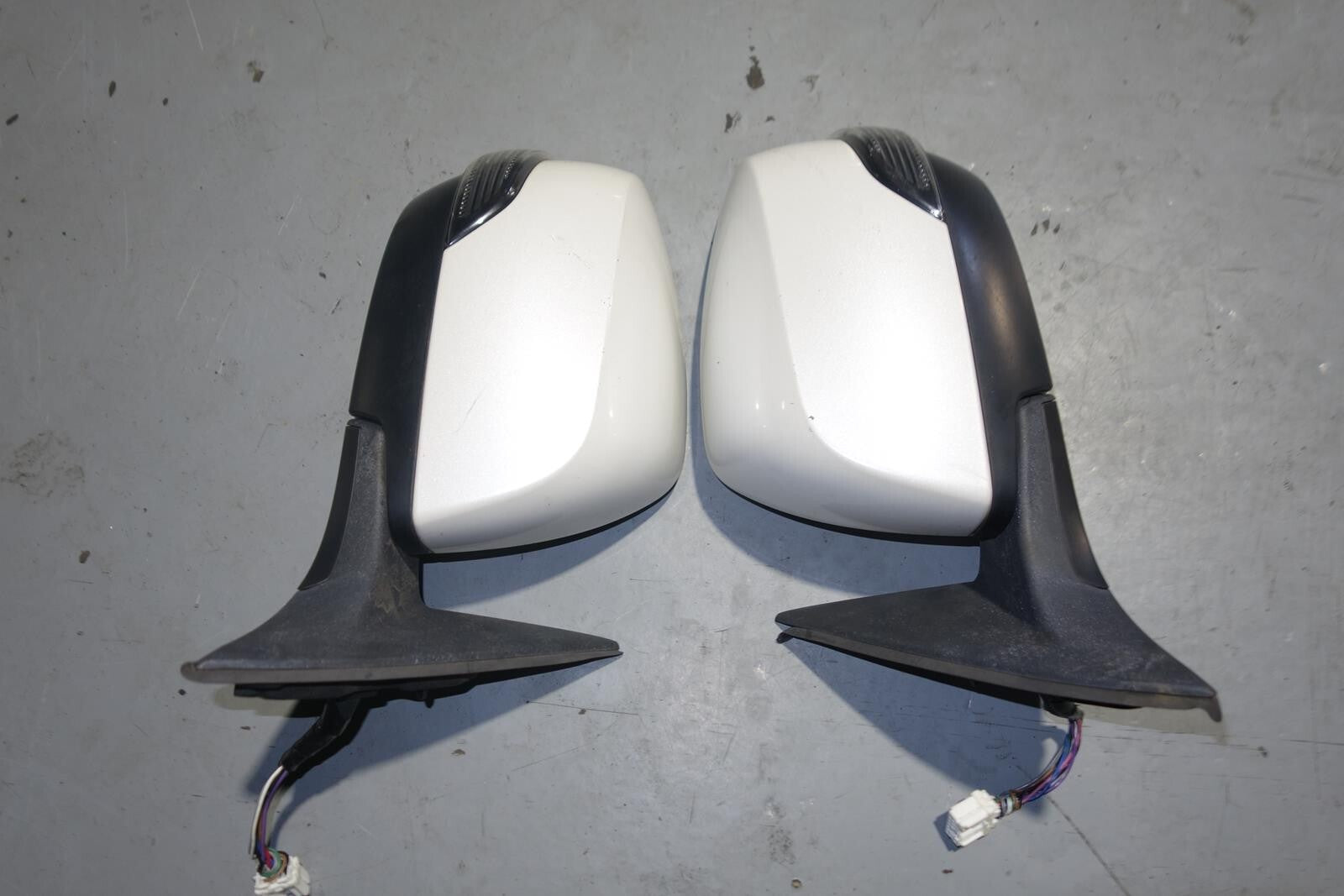 JDM Subaru Legacy Auto Folding Mirrors Indicator Light With Switch 2010-2014 BR9