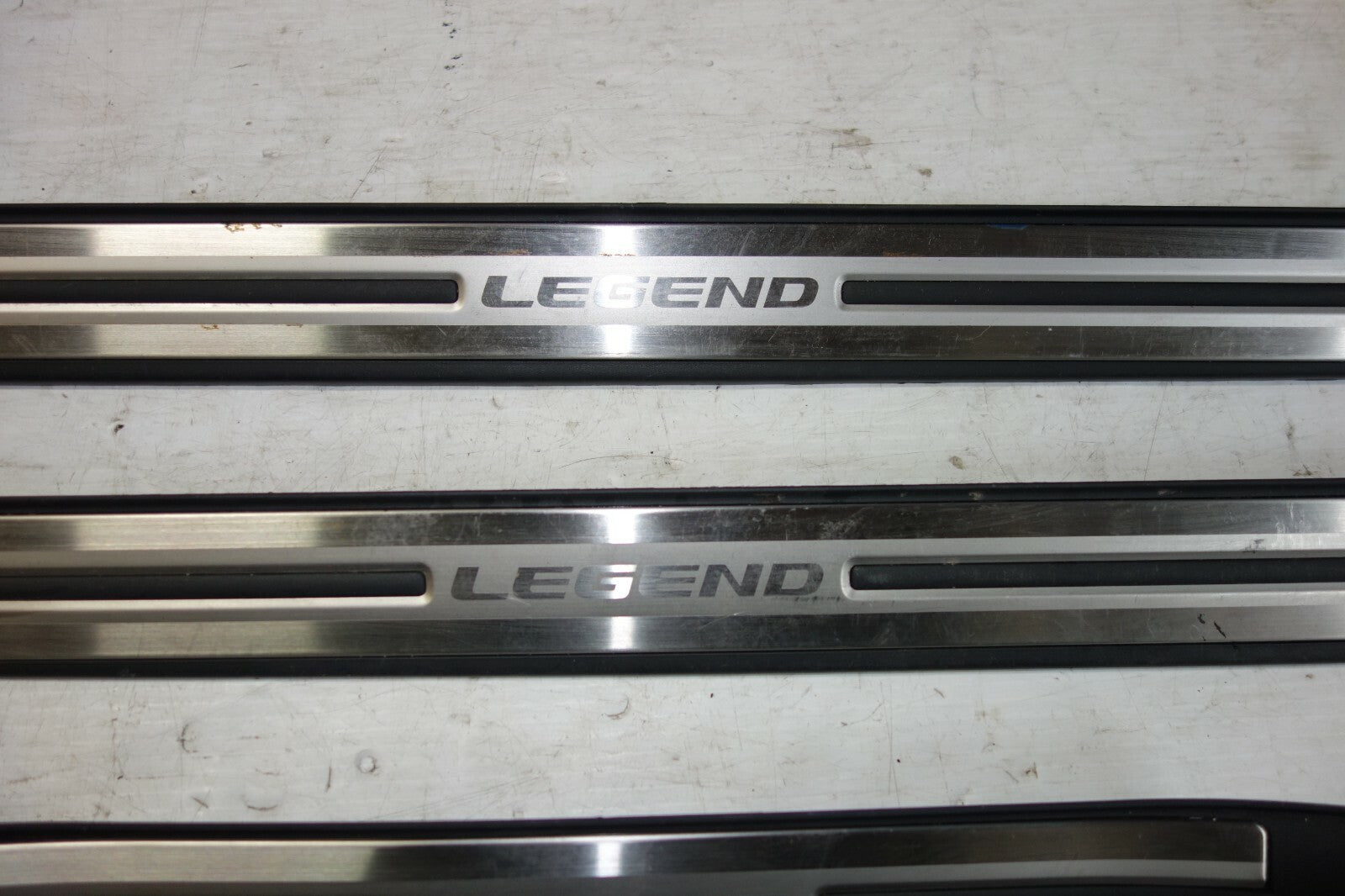 JDM ACURA RL HONDA LEGEND KB1 OEM DOOR SILLS TRIM SCUFF PLATES SIDE STEPS 05-08