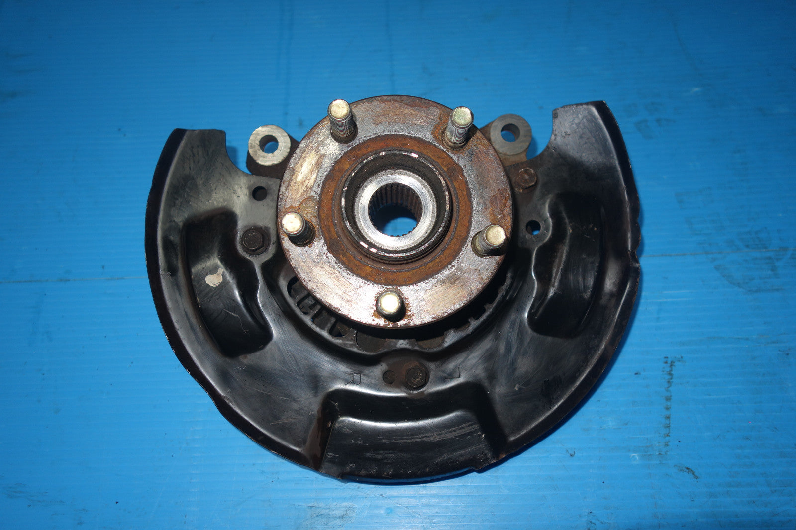 JDM Subaru Forester Front Left Wheel Hub Bearing Knuckle Spindle OEM 2003-2008