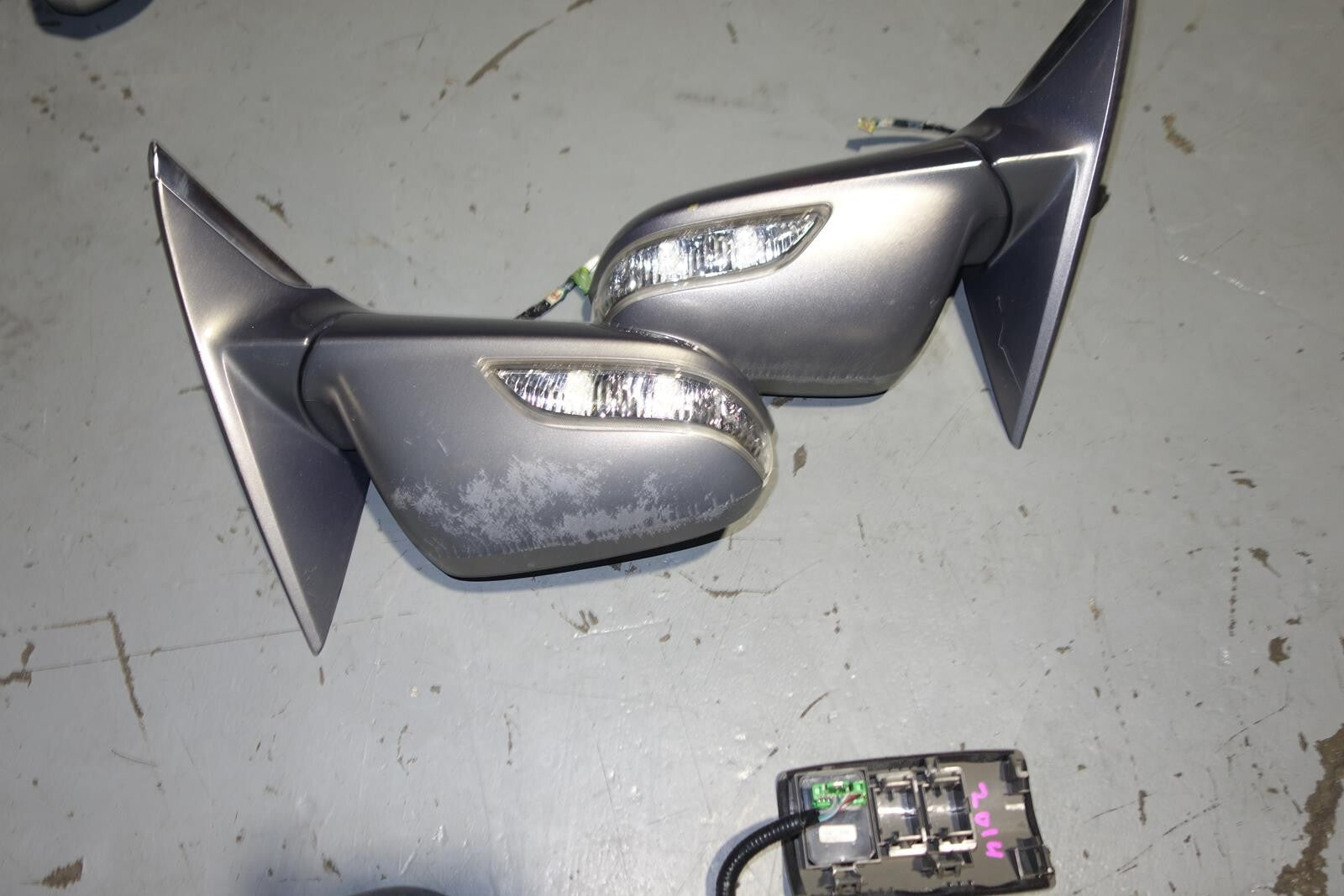 JDM Acura RL Mirror Side Door Mirrors Switch KB1 2005-2008 Auto Flip SKU-2014