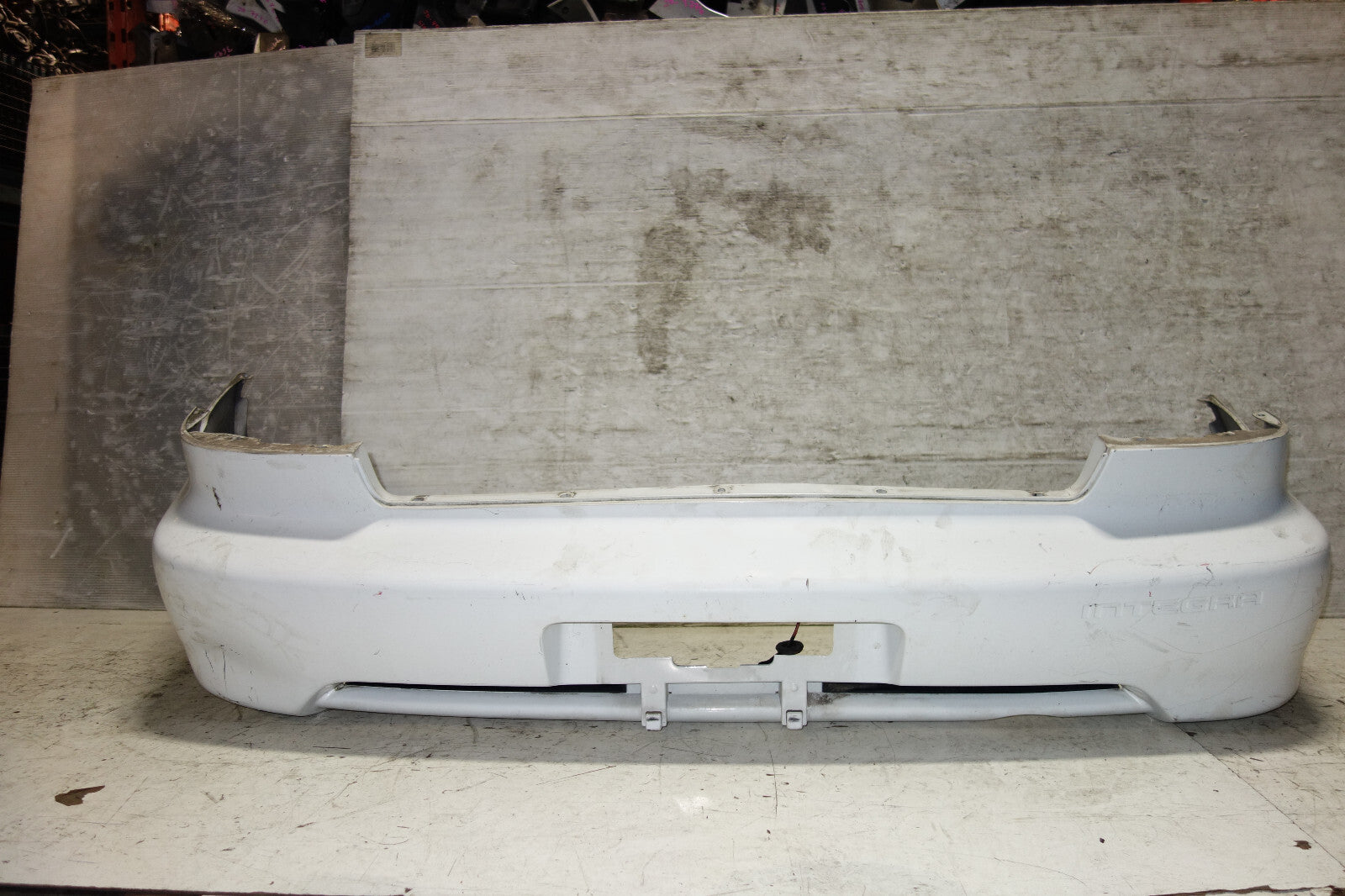 JDM 1998-2001 Spec Acura Integra Type R DB8 OEM 4-DR Rear Bumper Cover 1994-2001