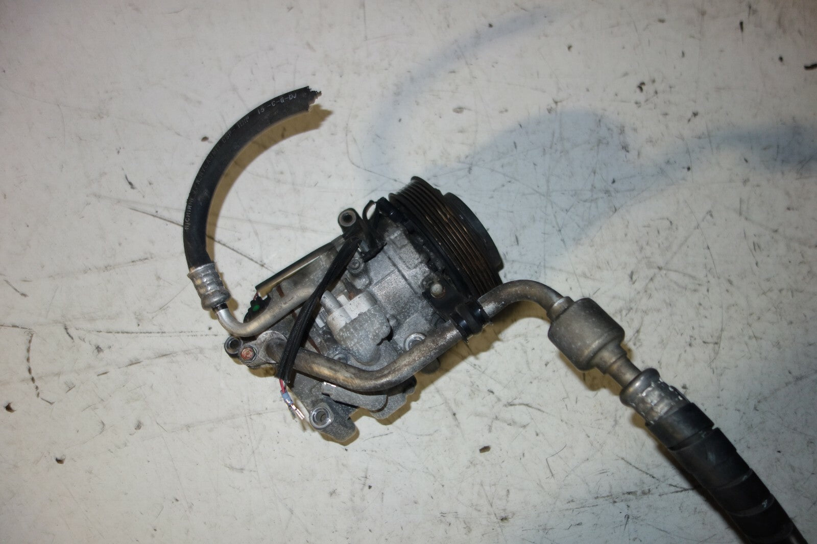 Acura RL 3.5RL AC Compressor Used OEM Japan 2005 2006 2007 2008