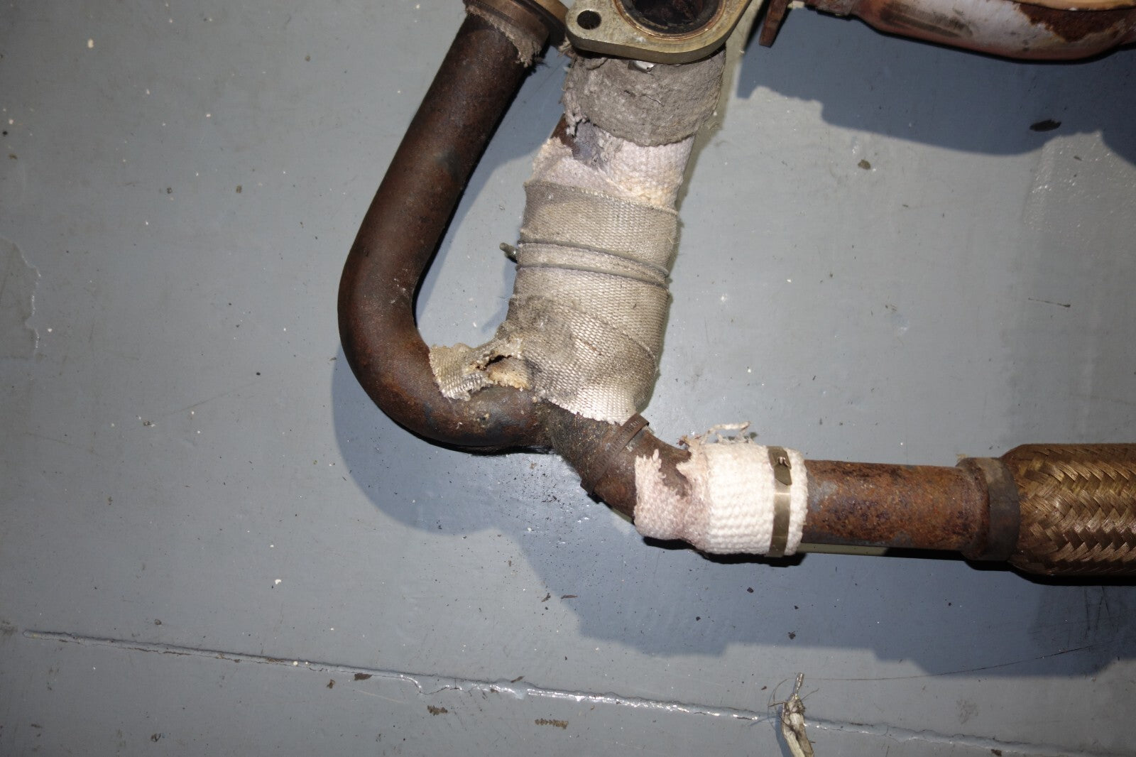 JDM 2000-2004 SUBARU LEGACY B4 EJ20 SUBARU EXHAUST  EXHAUST MANIFOLD TWIN TURBO