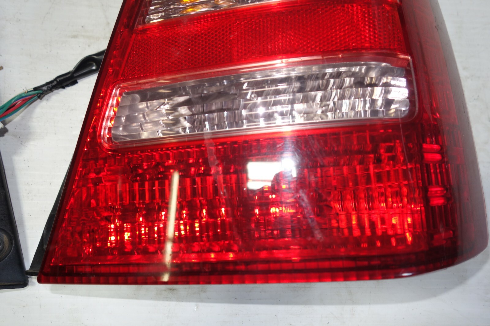 JDM 2003-2005 SUBARU FORESTER SG5 SG OEM TAIL LIGHTS LAMPS LEFT & RIGHT SIDE SET