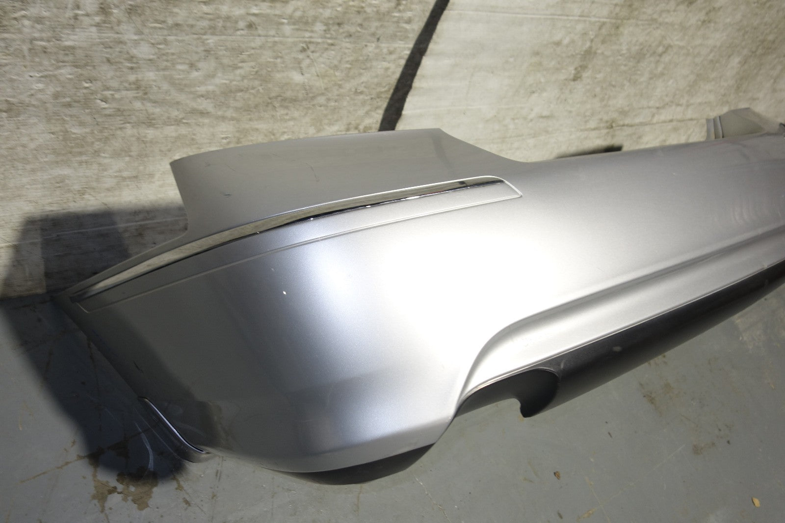 Acura RL OEM Rear Bumper Cover Base Elite Sedan 4-Door 2005-2008 JDM