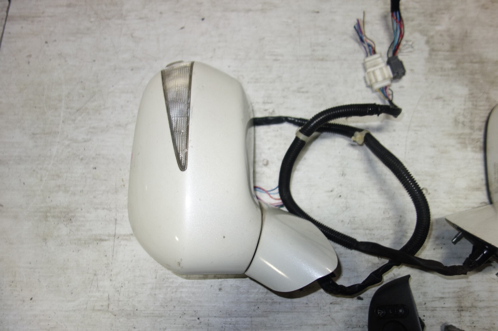 JDM Honda Civic FD1 / CSX Power Folding Mirrors & Switch OEM 2006-2011 FD2