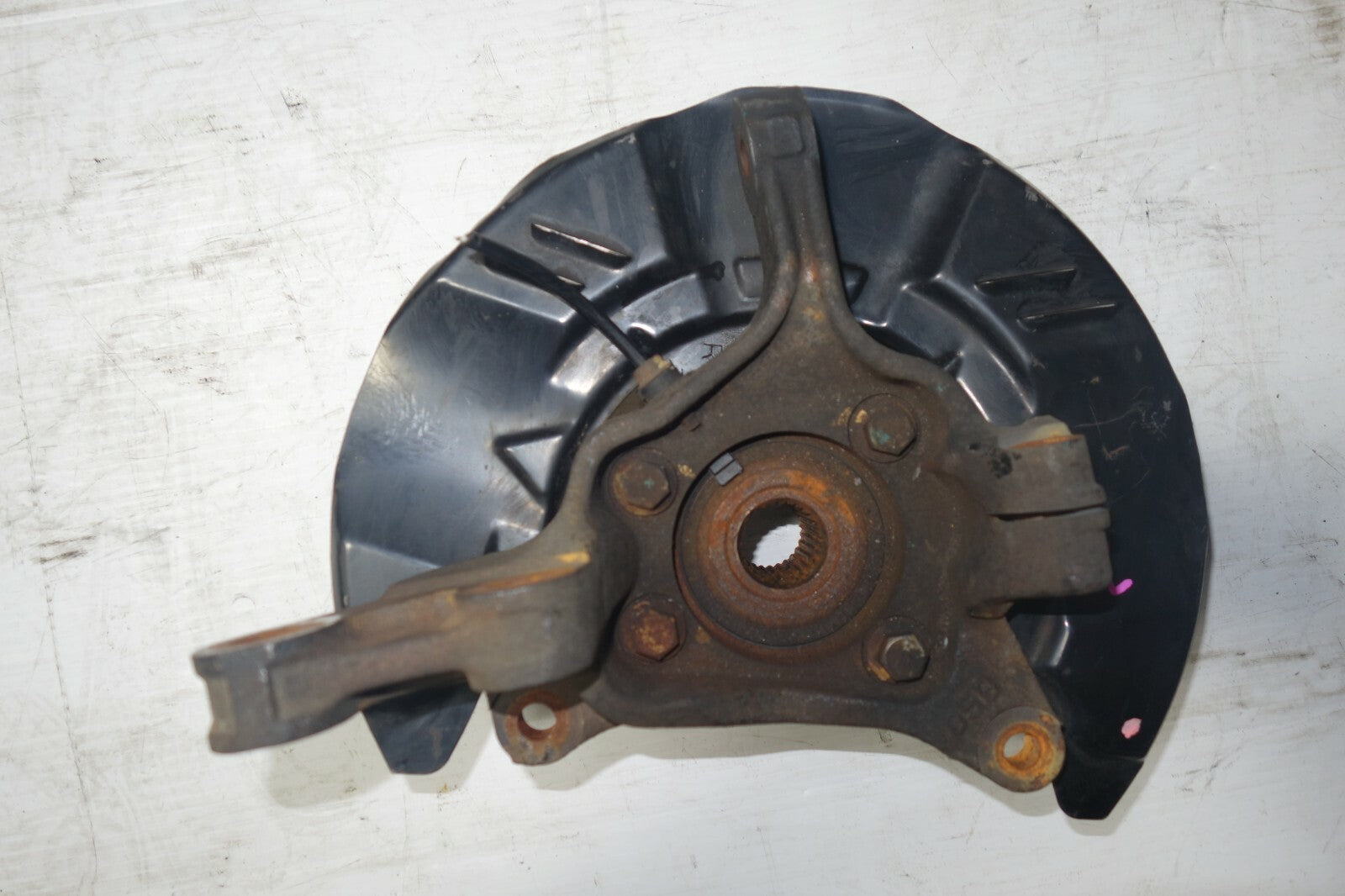 JDM 05-09 SUBARU LEGACY OEM FRONT LEFT KNUCKLE SPINDLE HUB GENUINE SUSPENSION