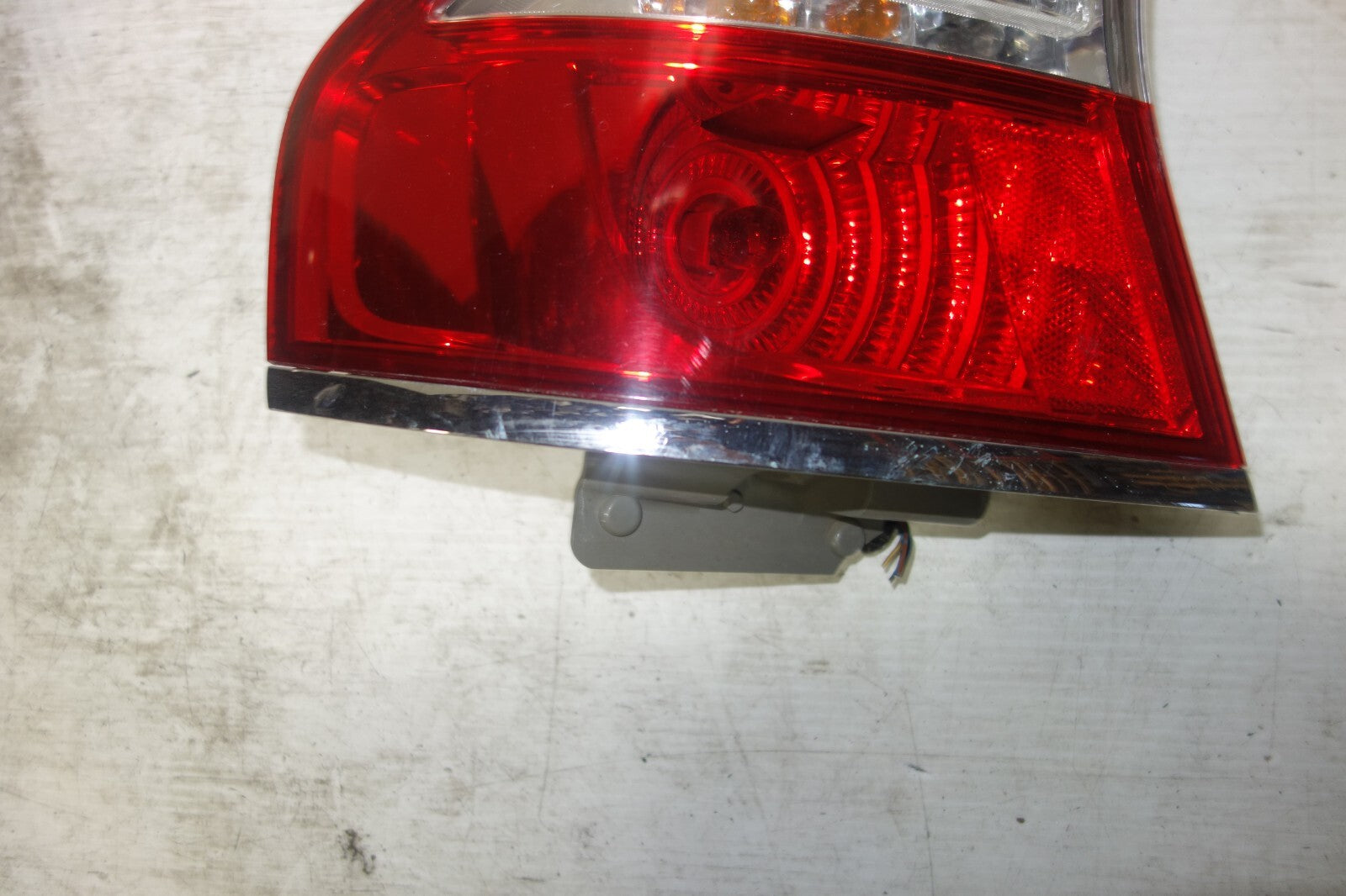 JDM SUBARU LEGACY BL5 OEM USED TAIL LIGHTS  LAMPS 4 DOOR SEDAN 2005-2009