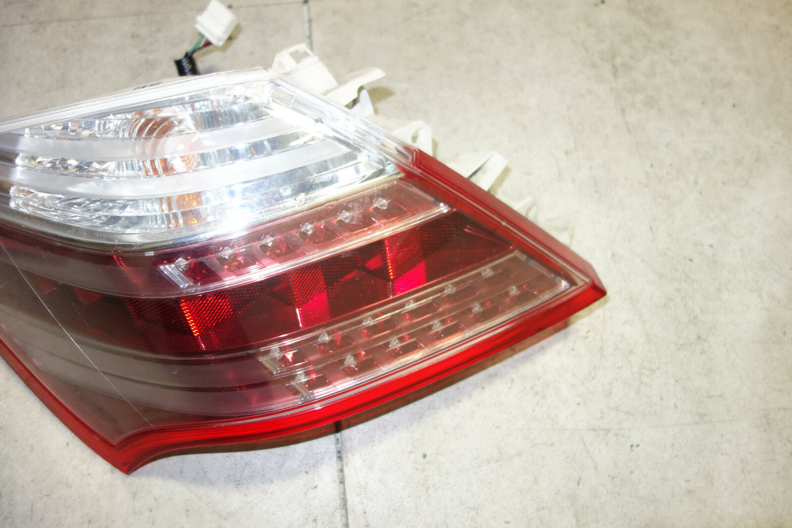 JDM Acura RL KB2 Tail Lights Lamps OEM 2009 2010 2011 2012 Left + Right