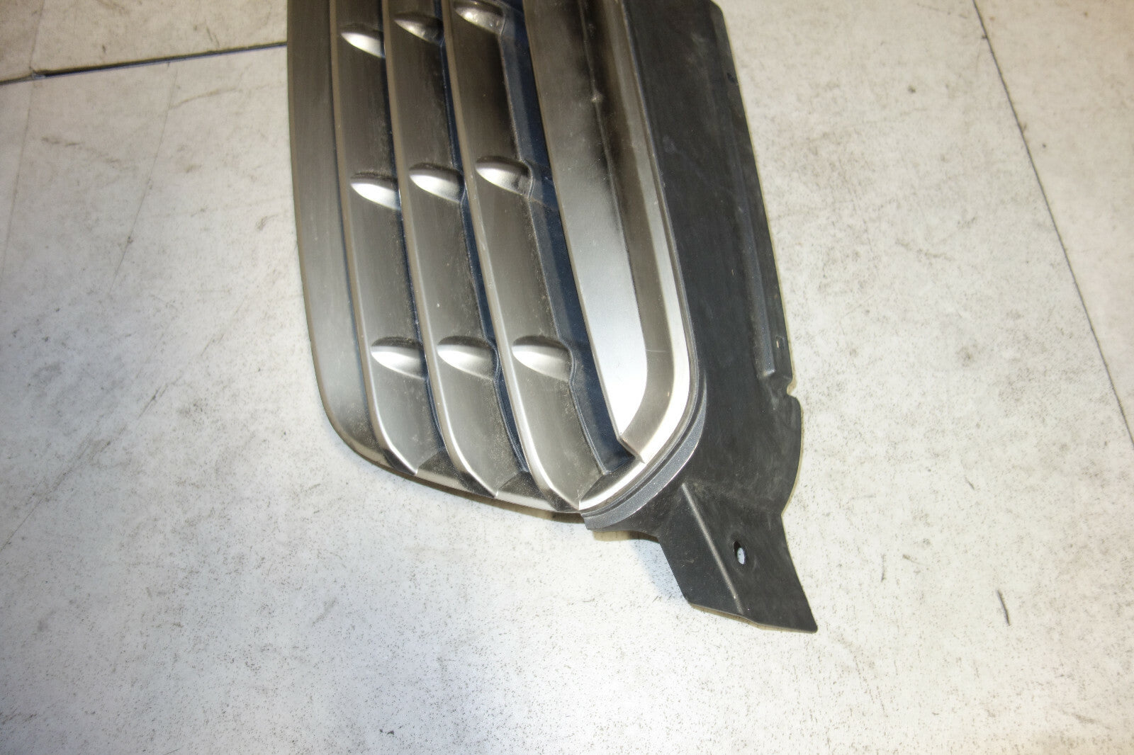 JDM Subaru Legacy Outback Grille 2008 2009 91121-ag160 OEM Japan