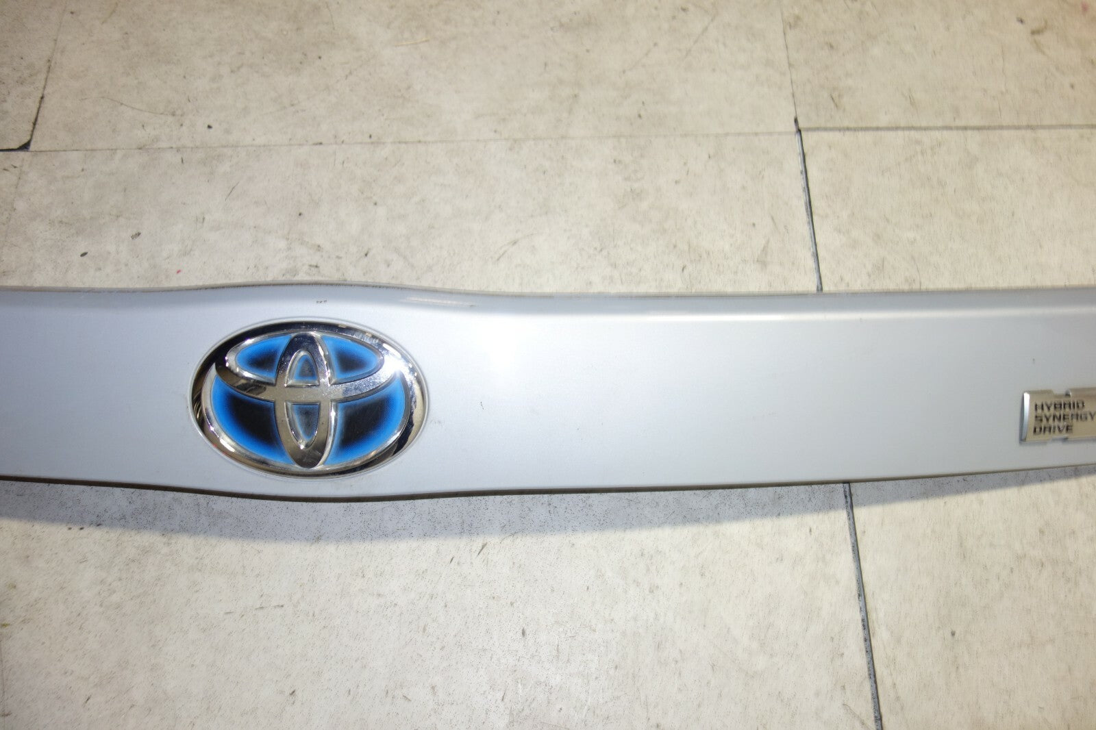 JDM Toyota Prius Rear Garnish Center Liftgate 2010-2015 OEM Genuine