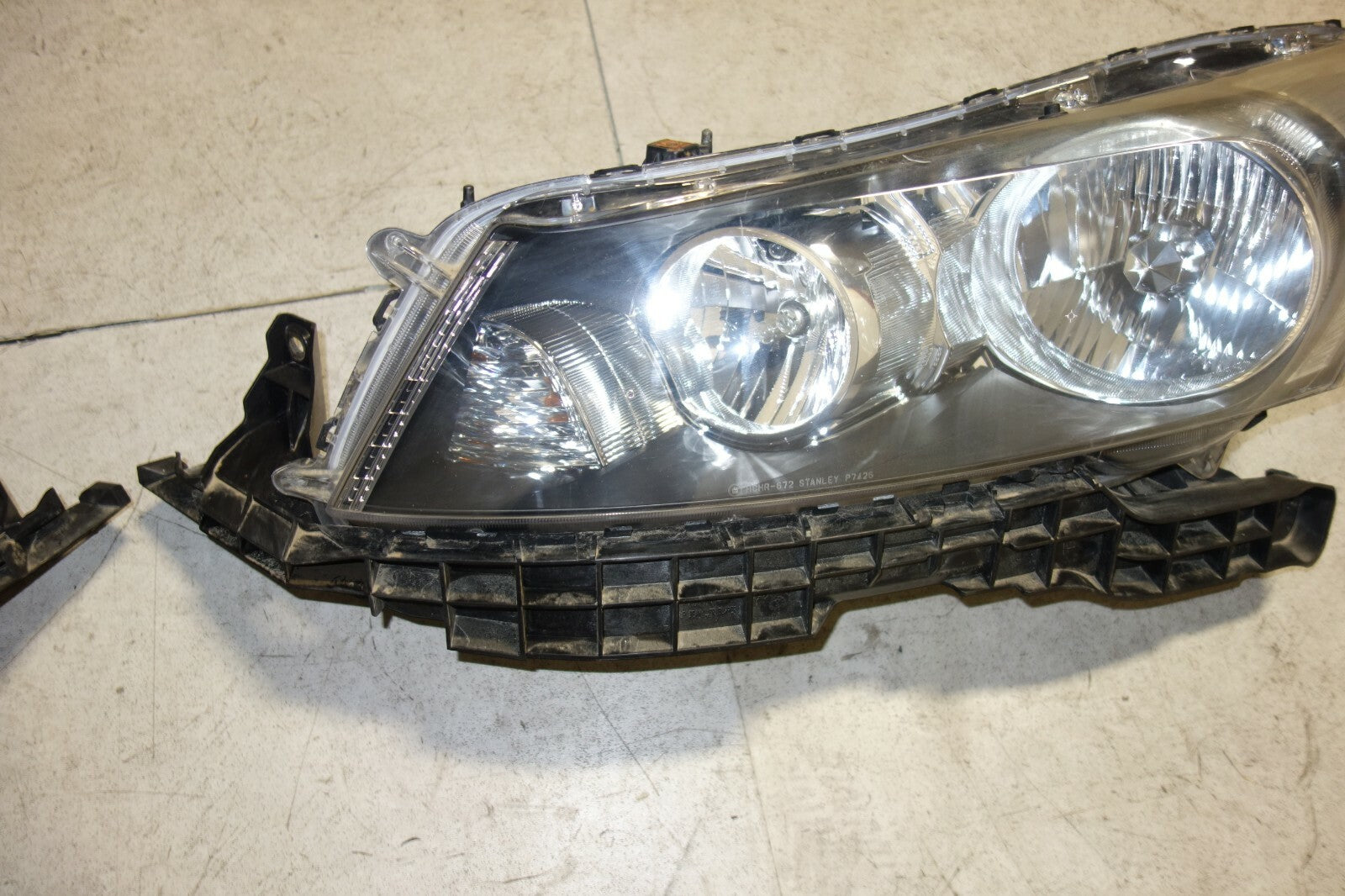 JDM Honda Accord Headlights Inspire 2008 2009 2010 2011 2012 HID CP3