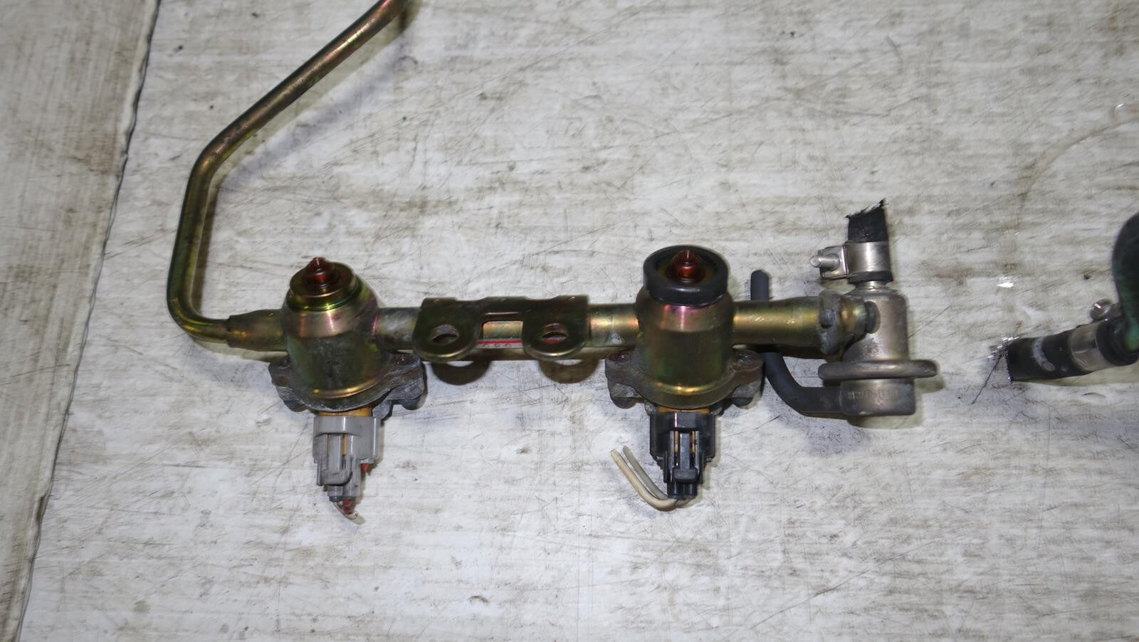 JDM Subaru Legacy B4 EJ208 EJ206 Twin Turbo Fuel Injectors 00-04