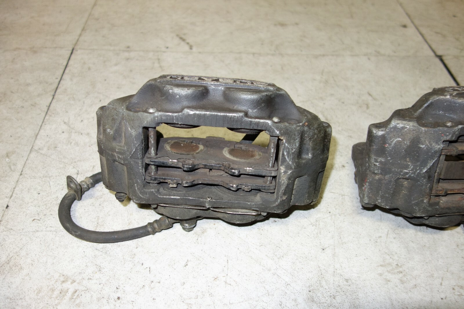 JDM Subaru Forester Legacy 4 Piston Front Brake Calipers Pair Upgrade 4 Pots