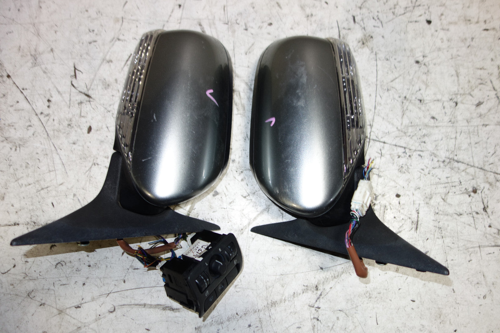 JDM Subaru Legacy OEM Power Folding Mirrors Signals & Switch 2005-2009